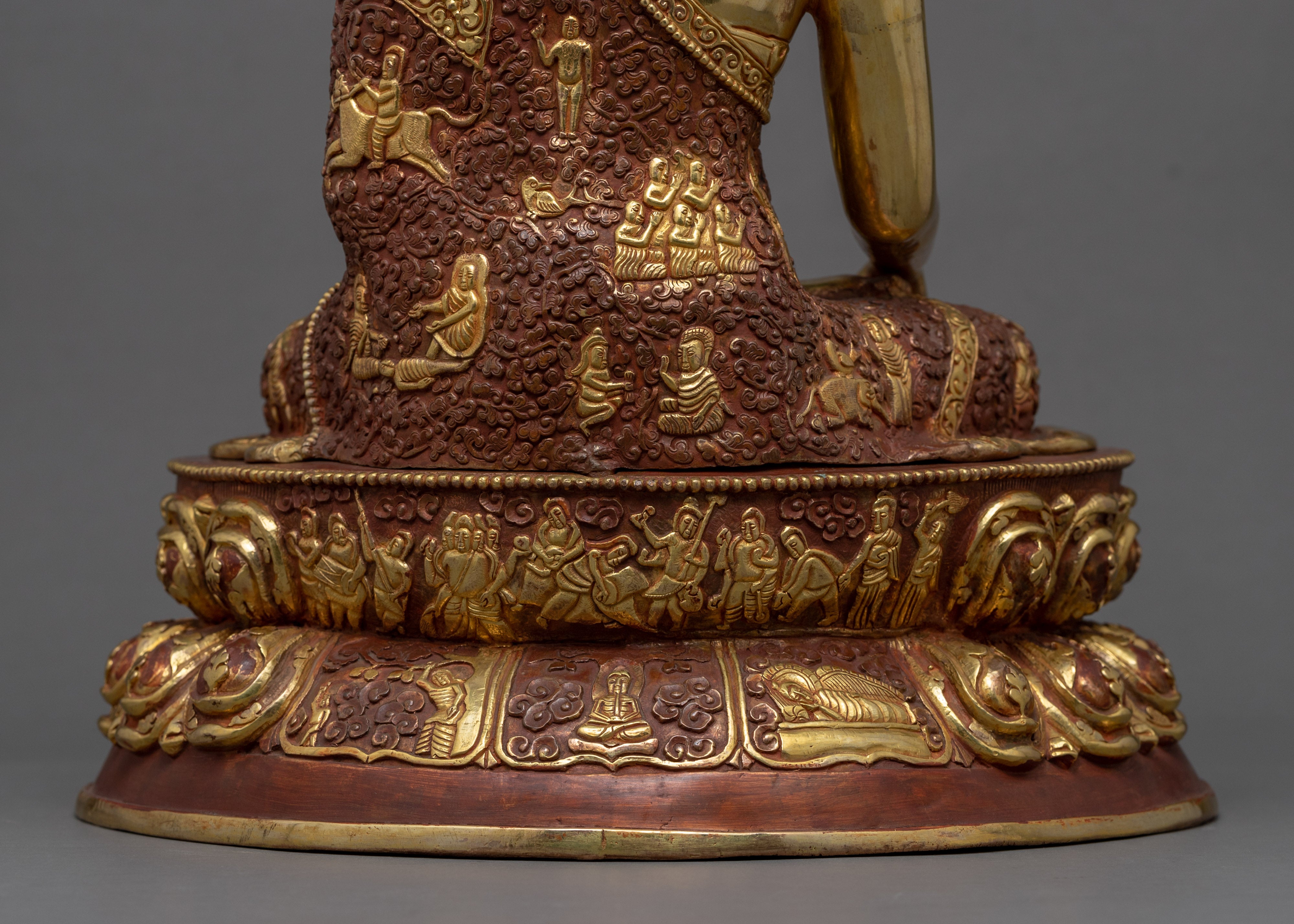 Vintage Buddha Shakyamuni Statue | Gold-Gilded Statue For Meditation