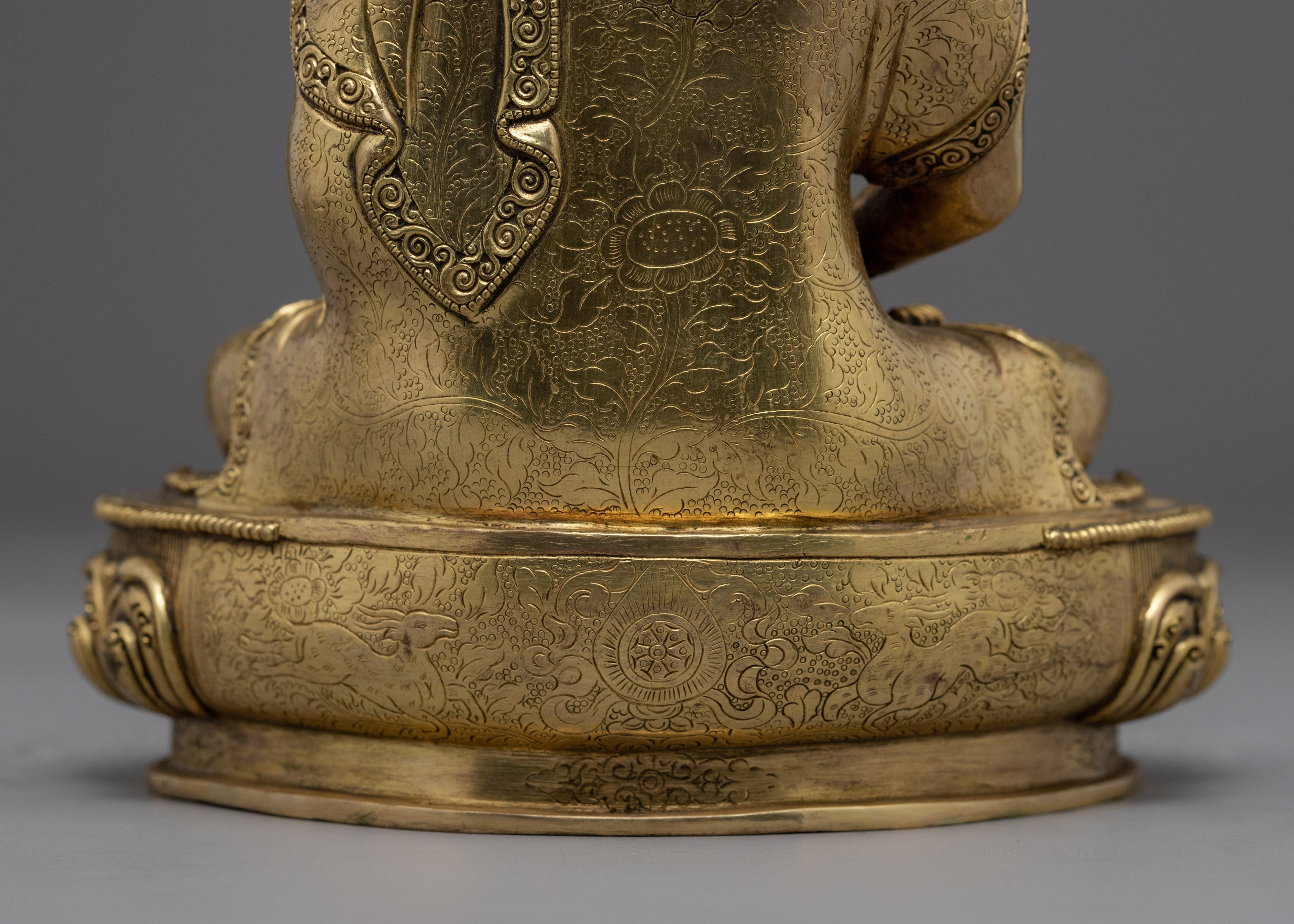The Mantra Of Amitabha Buddha | Golden Statue To Practice Buddhism