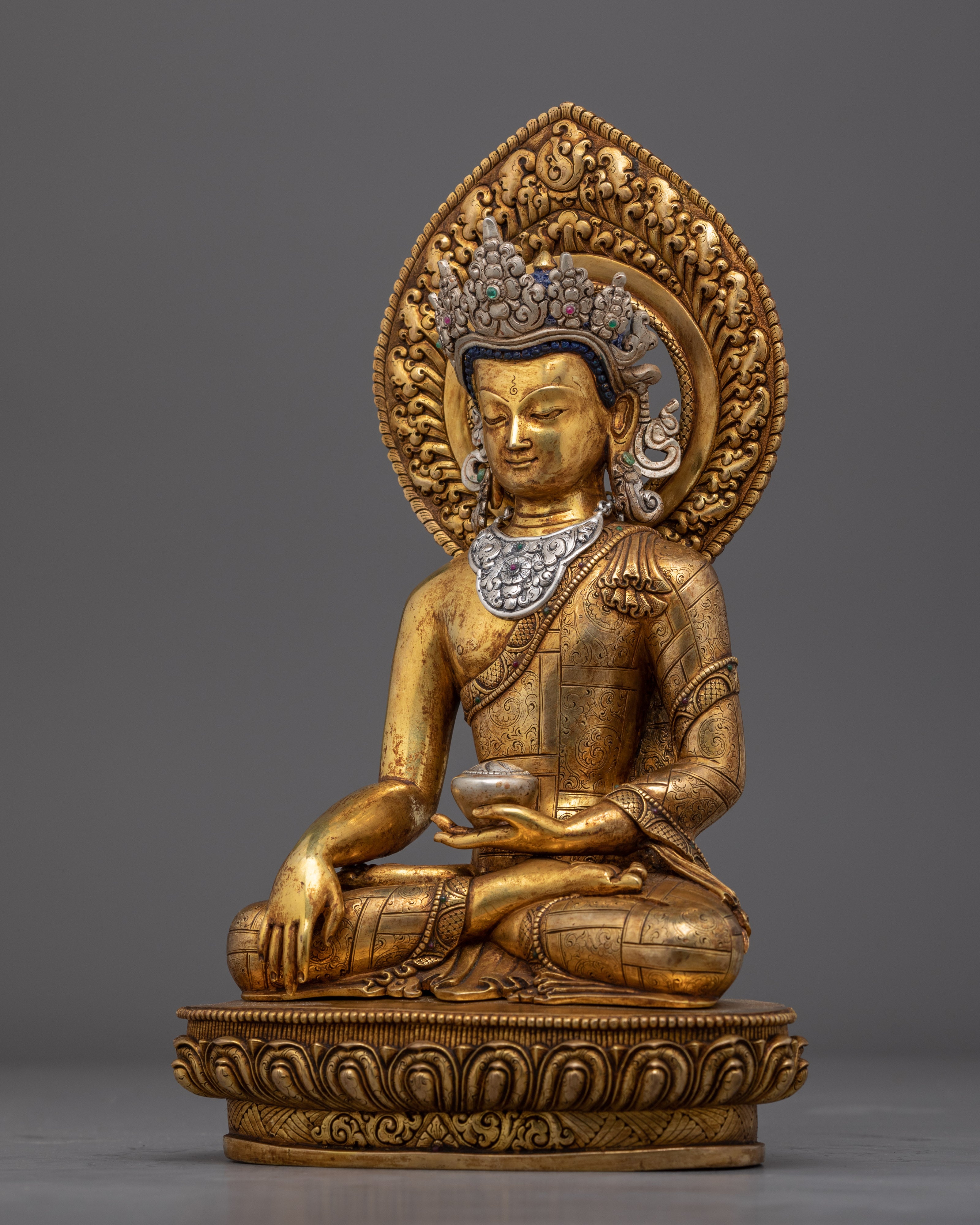 Crowned Buddha Shakyamuni Statue | Traditional Buddhist Statue with an Antique Finish