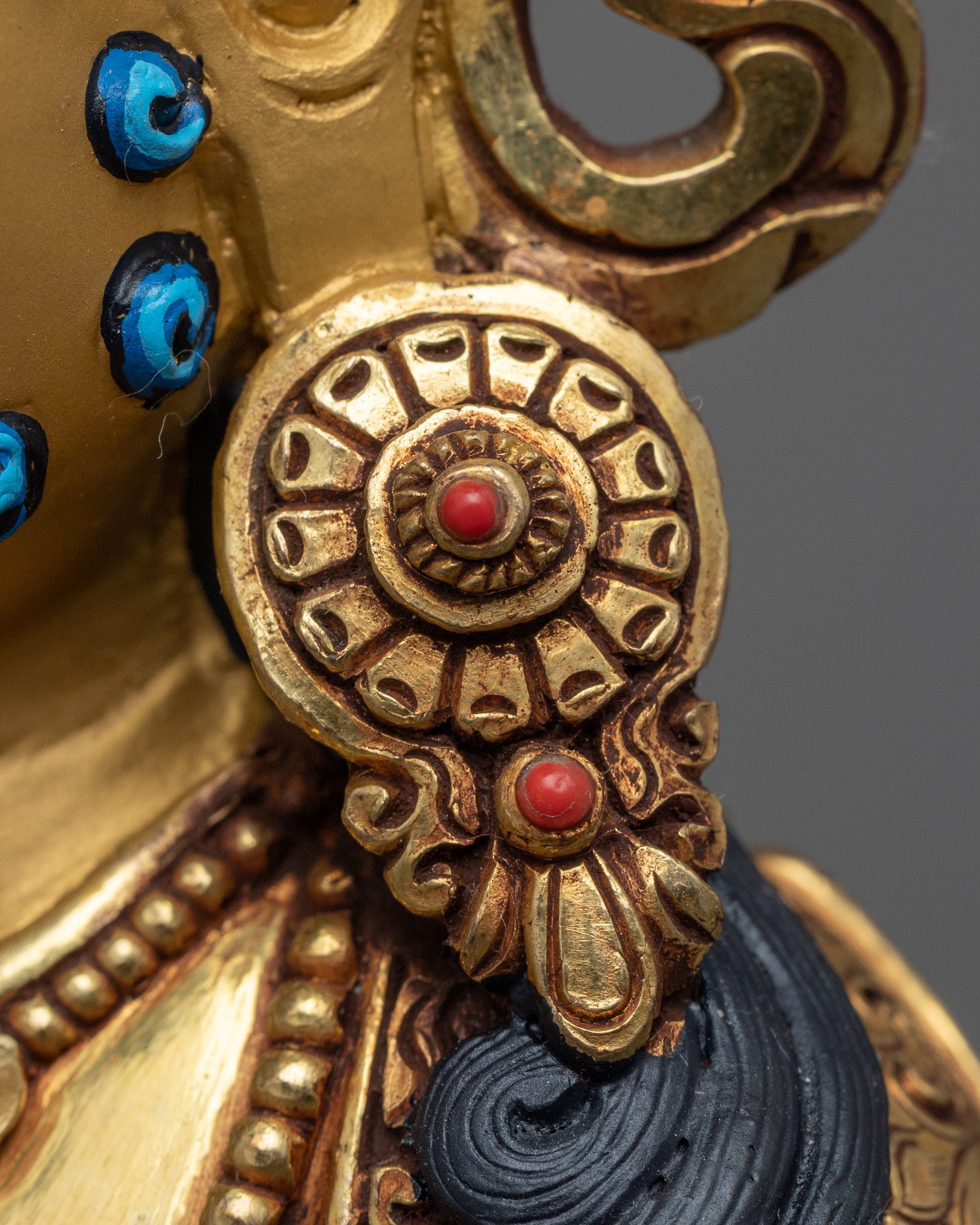 Dzambhala, Wrathful Deity Statue | Gold Gilded Buddhist Statue