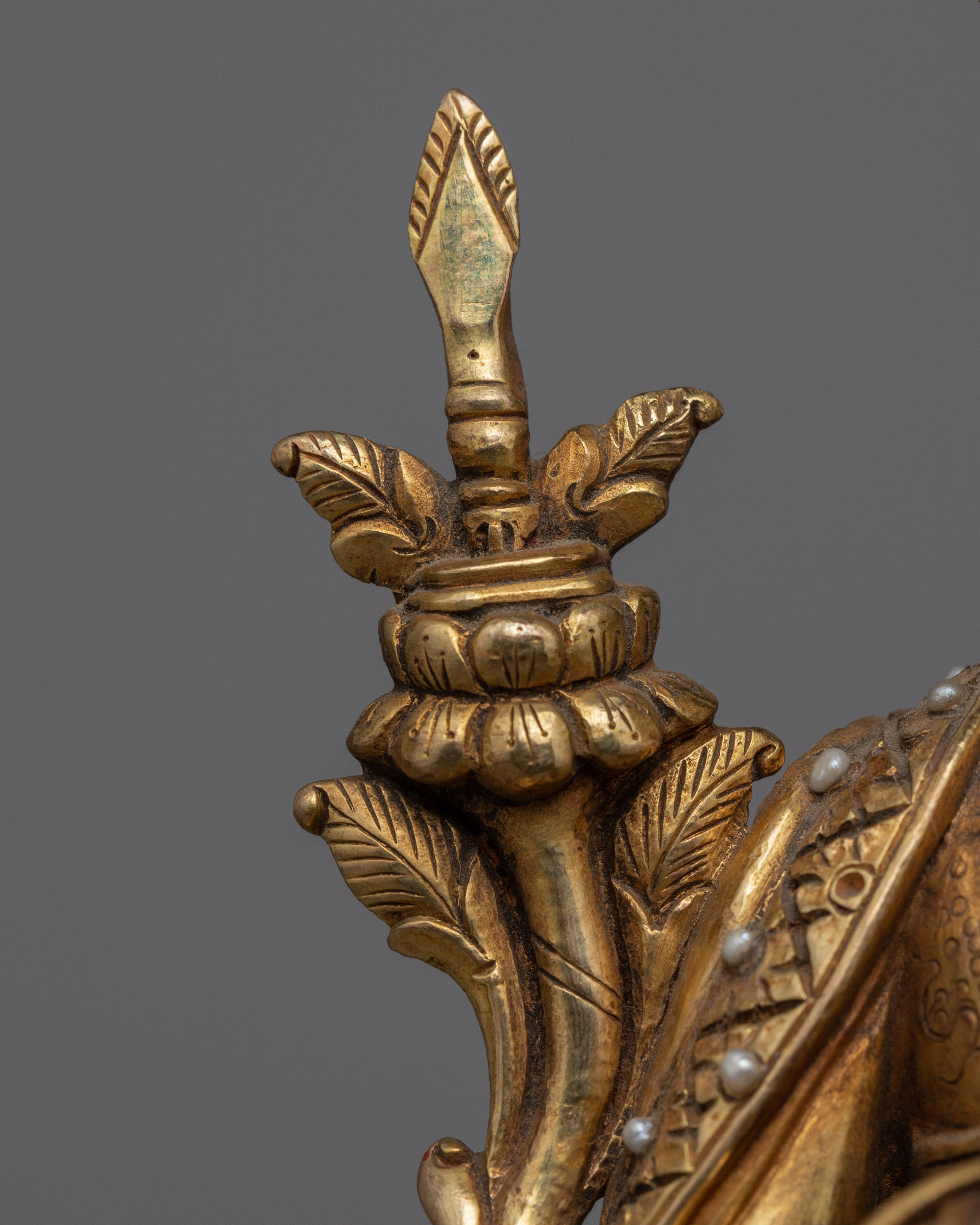 9th Karmapa Wangchug Dorje Statue | A Gleaming Symbol of Wisdom and Leadership