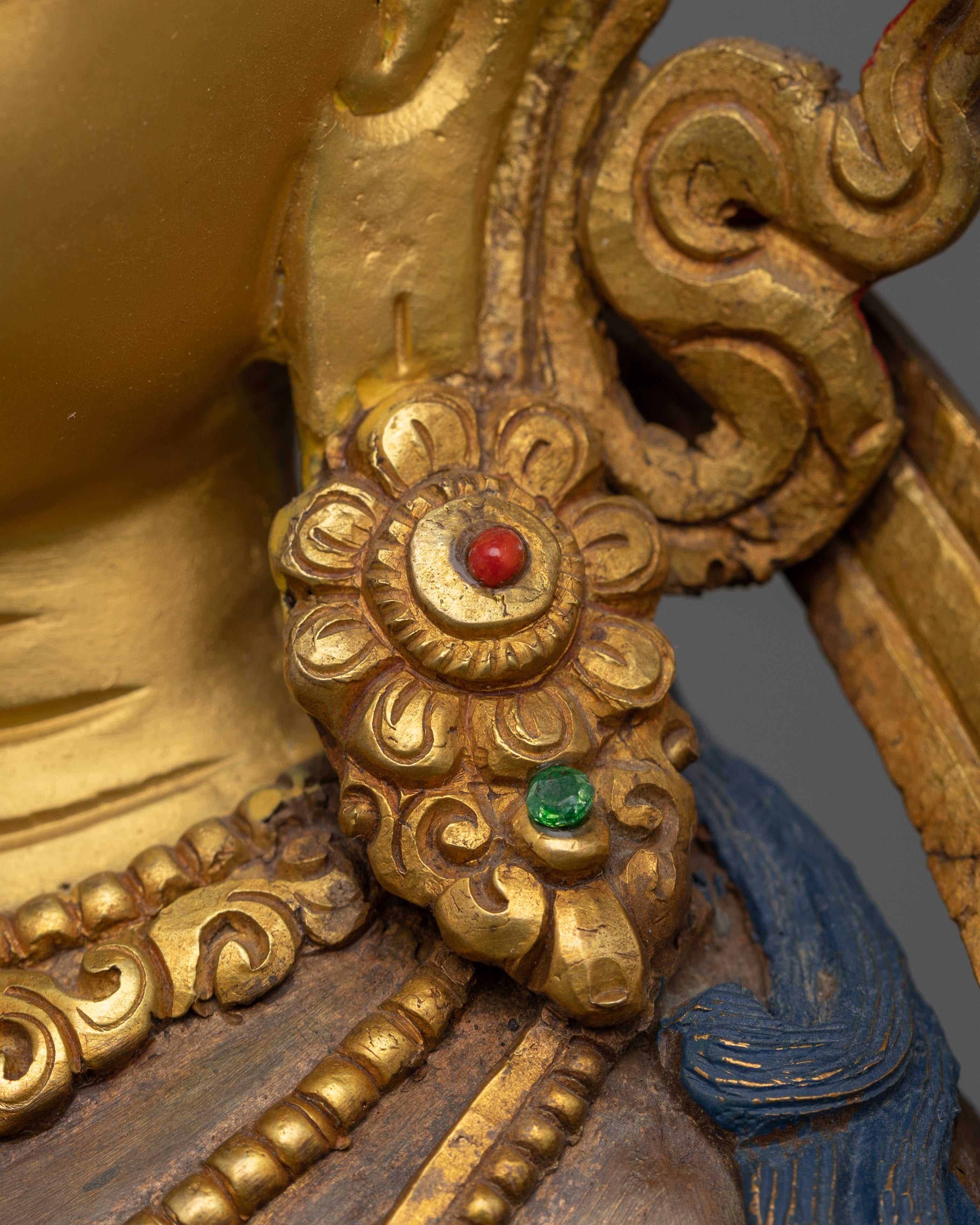 Invite Longevity and Spiritual Prosperity with These Inspiring Amitayus Images in a Stunning Statue