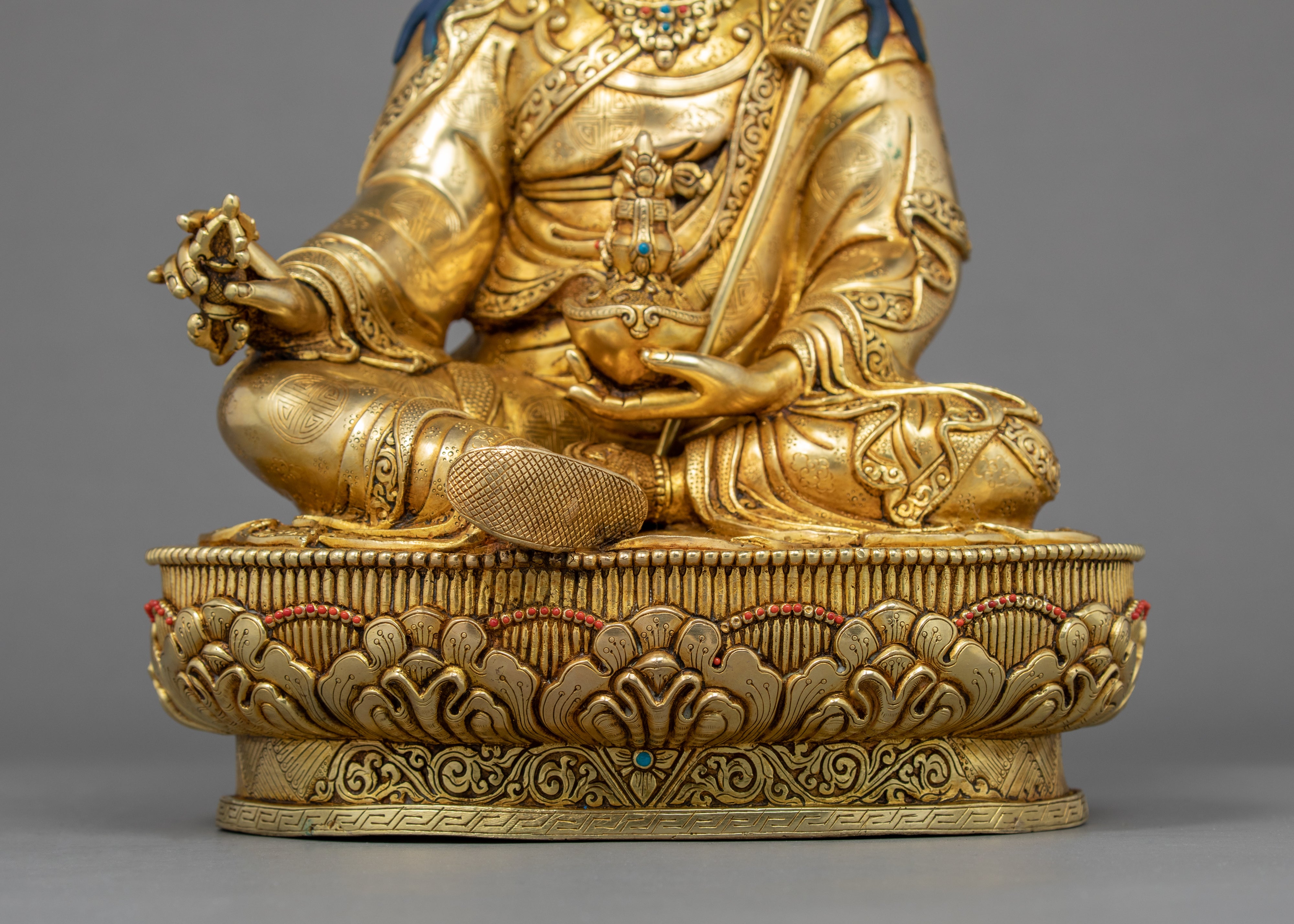 Guru Rinpoche Sculpture | Traditional Himalayan Art