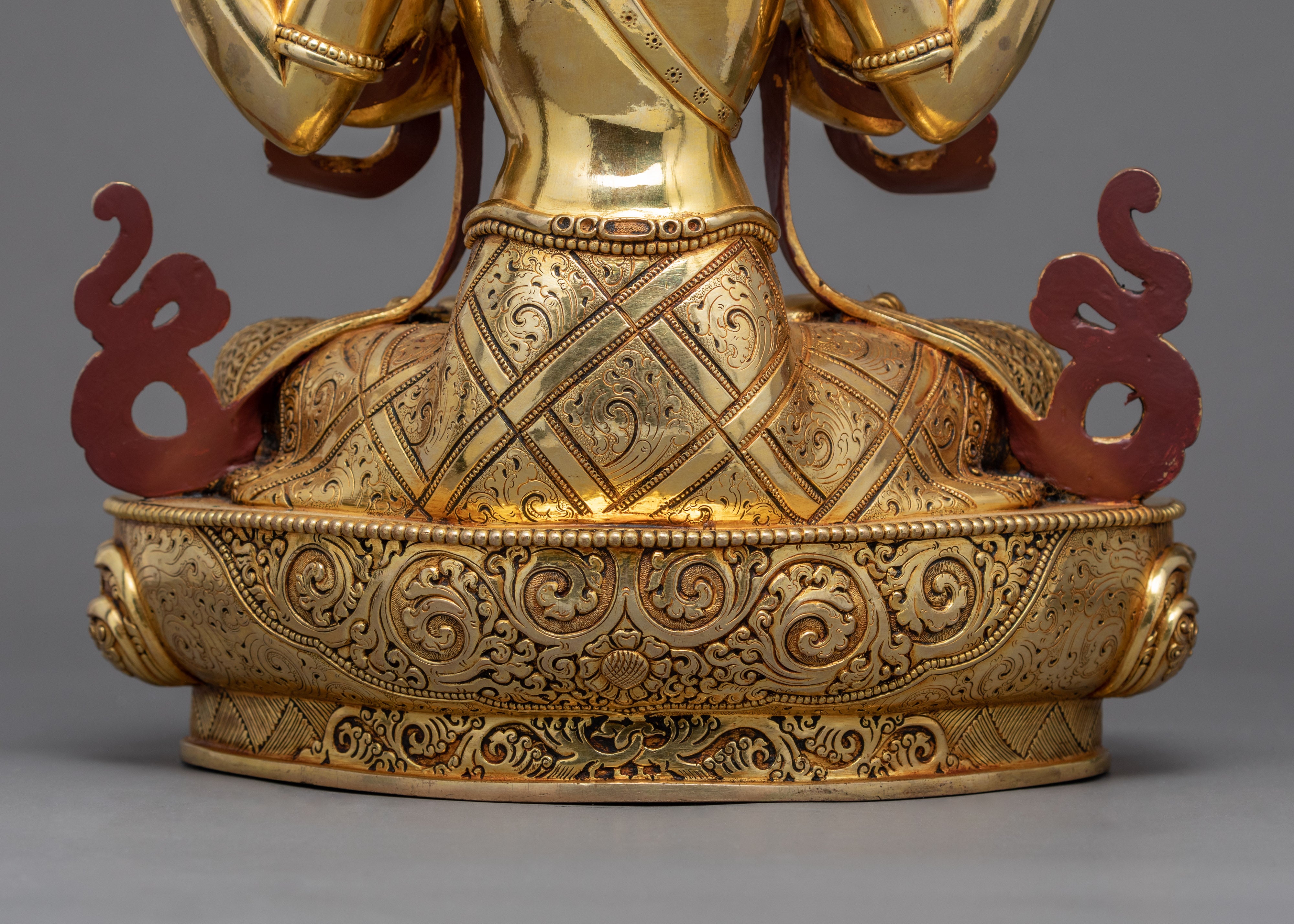 Four Armed Chenrezig Avalokiteshvara Statue | Traditional Himalayan Art of Nepal