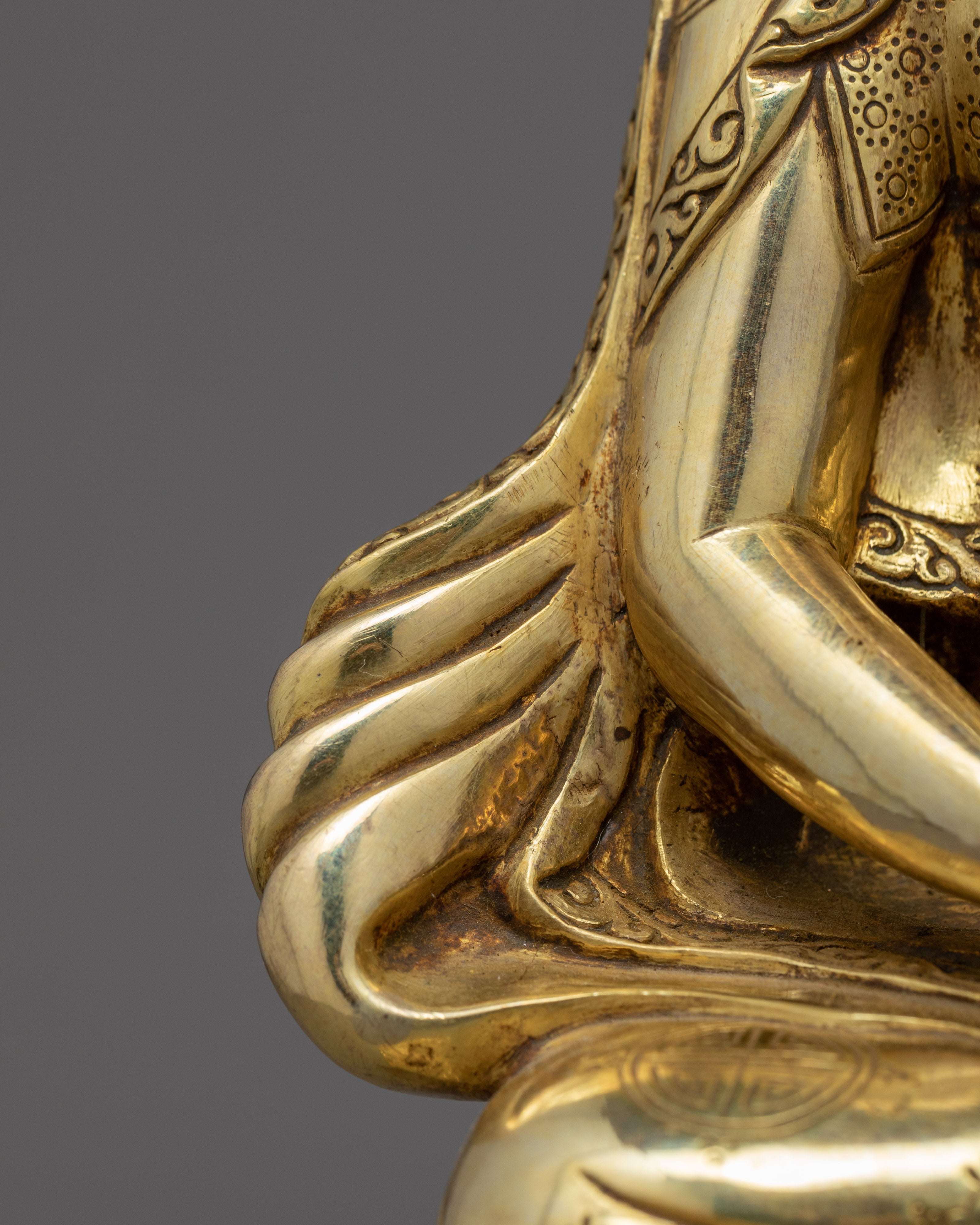 Gampopa Sculpture | Traditionally Hand Carved Statue