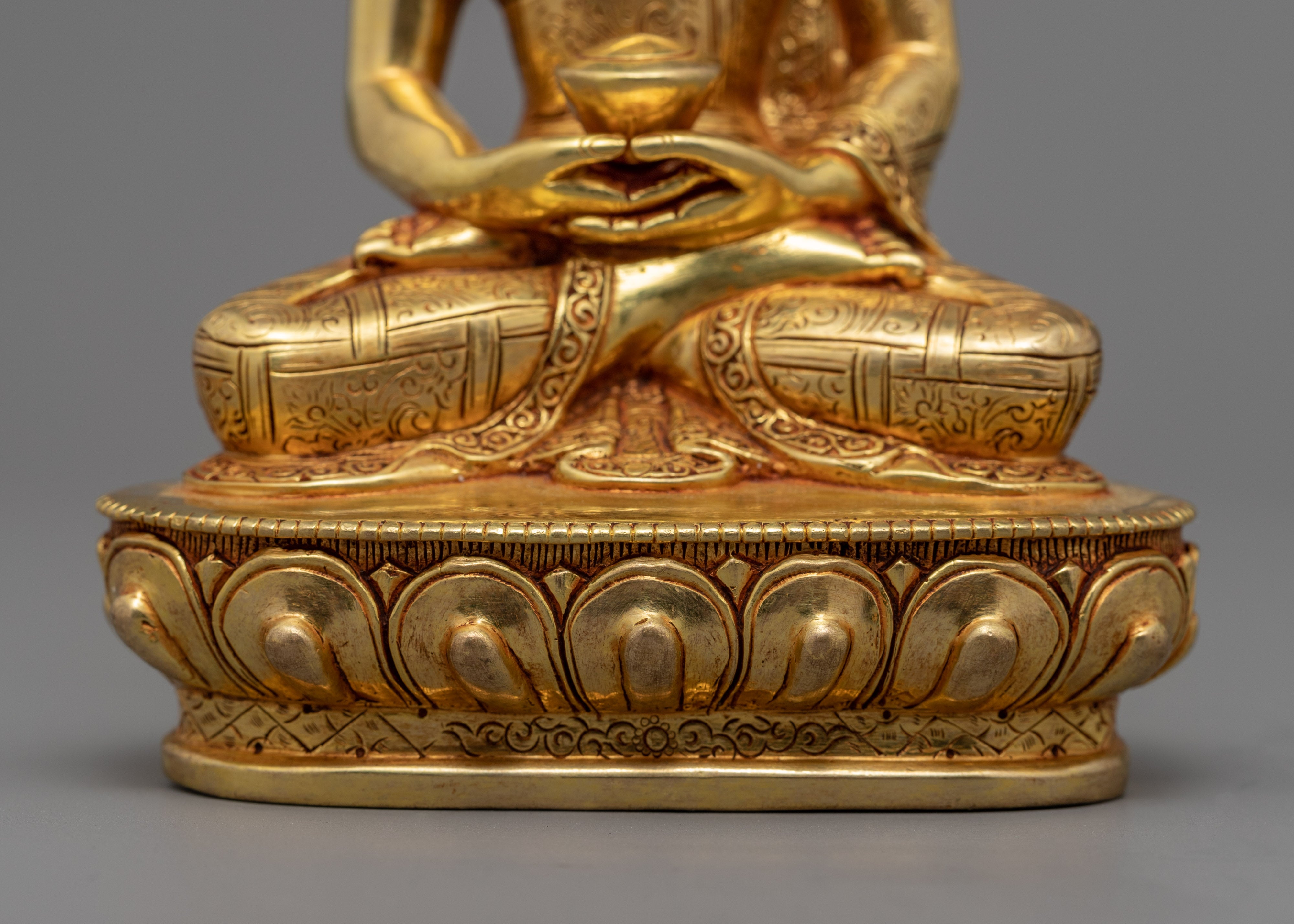 Amitabha Buddha Mantra Practice Statue | Traditional Hand-Made Buddha Of Infinite Light Art