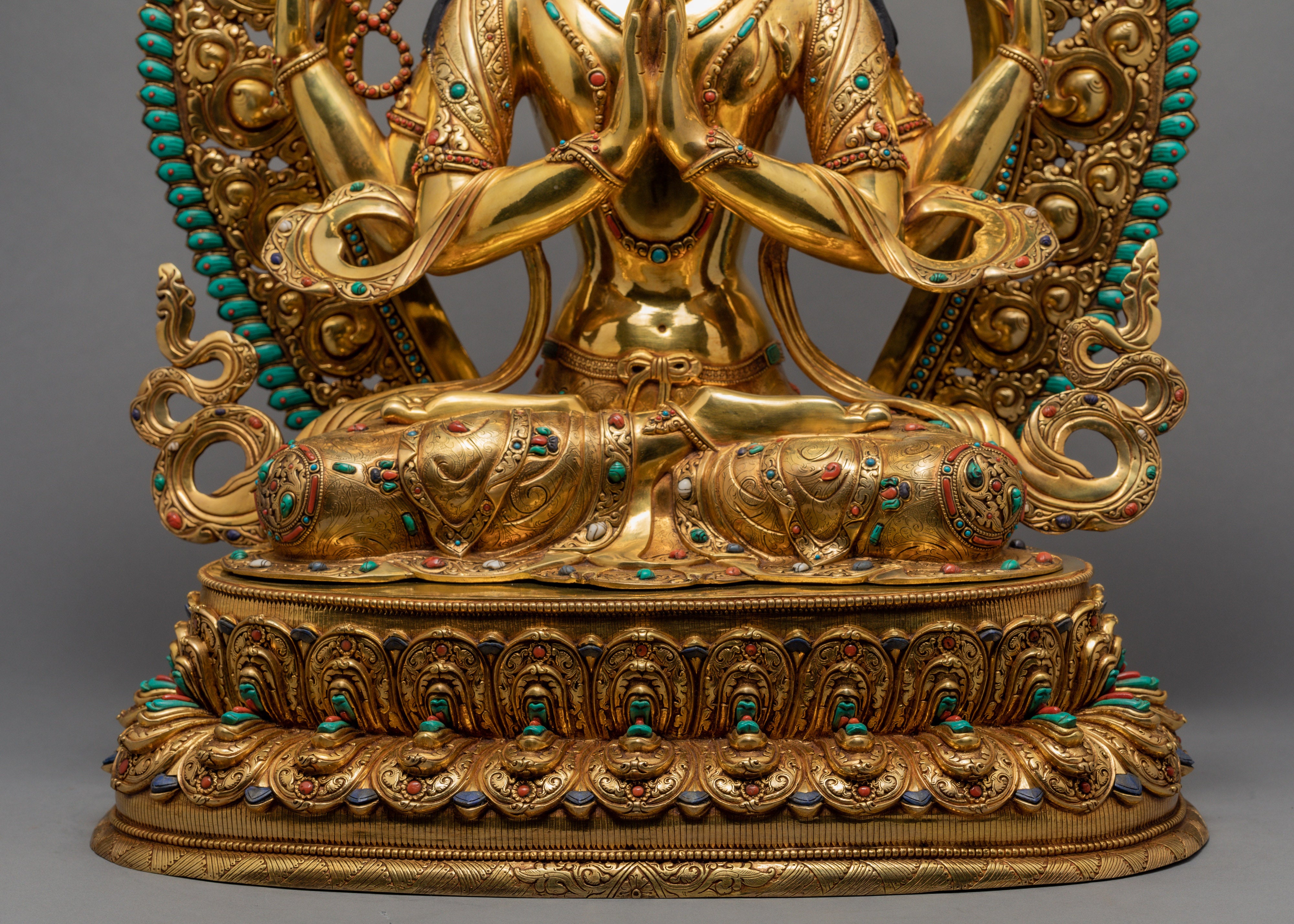 Avalokiteshvara Statue | Bodhisattva Chenrezig Statue| Hand-Carved Gold Gilded Statue