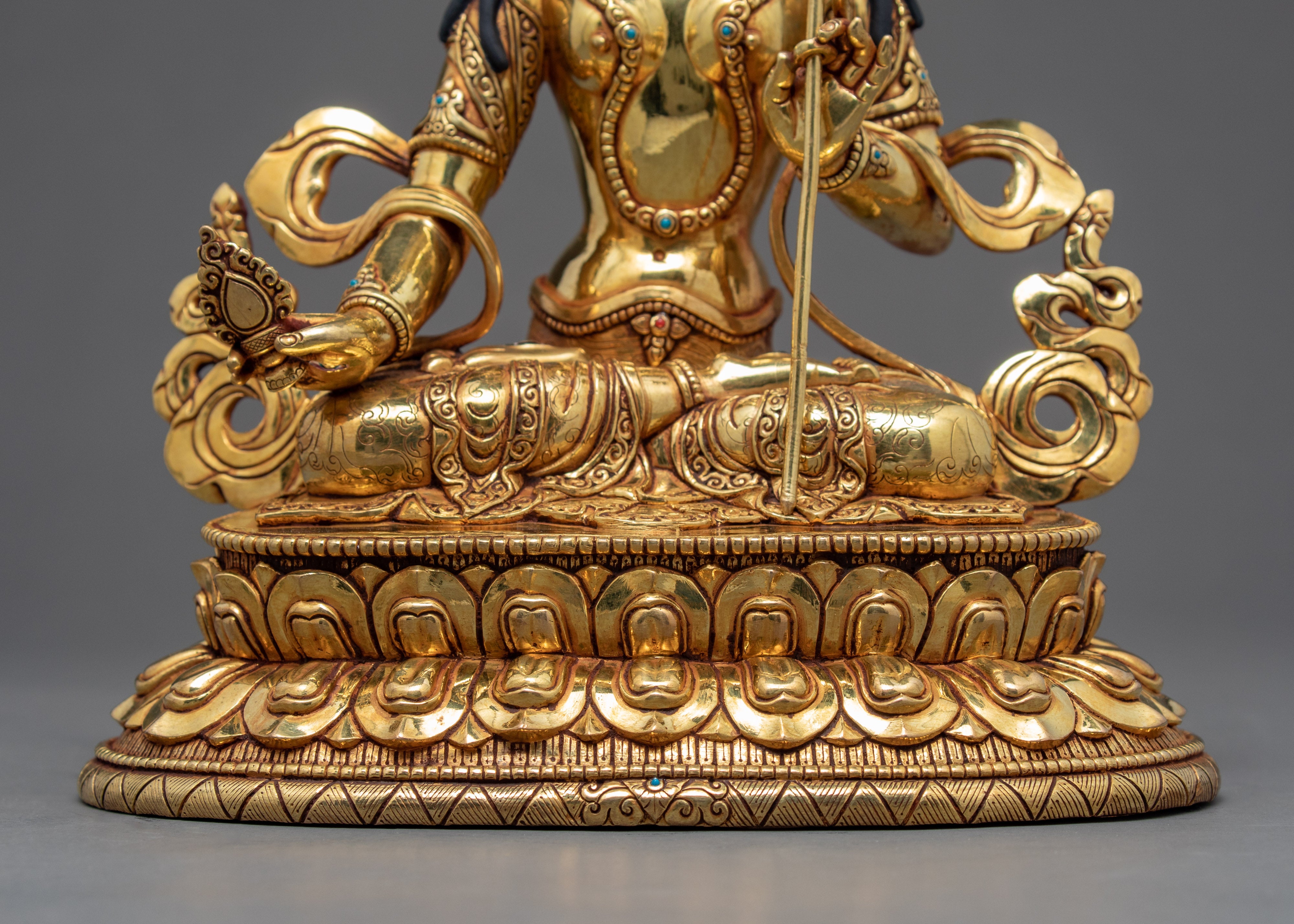 Dukar Statue | White Umbrella Deity | Sitatapatra