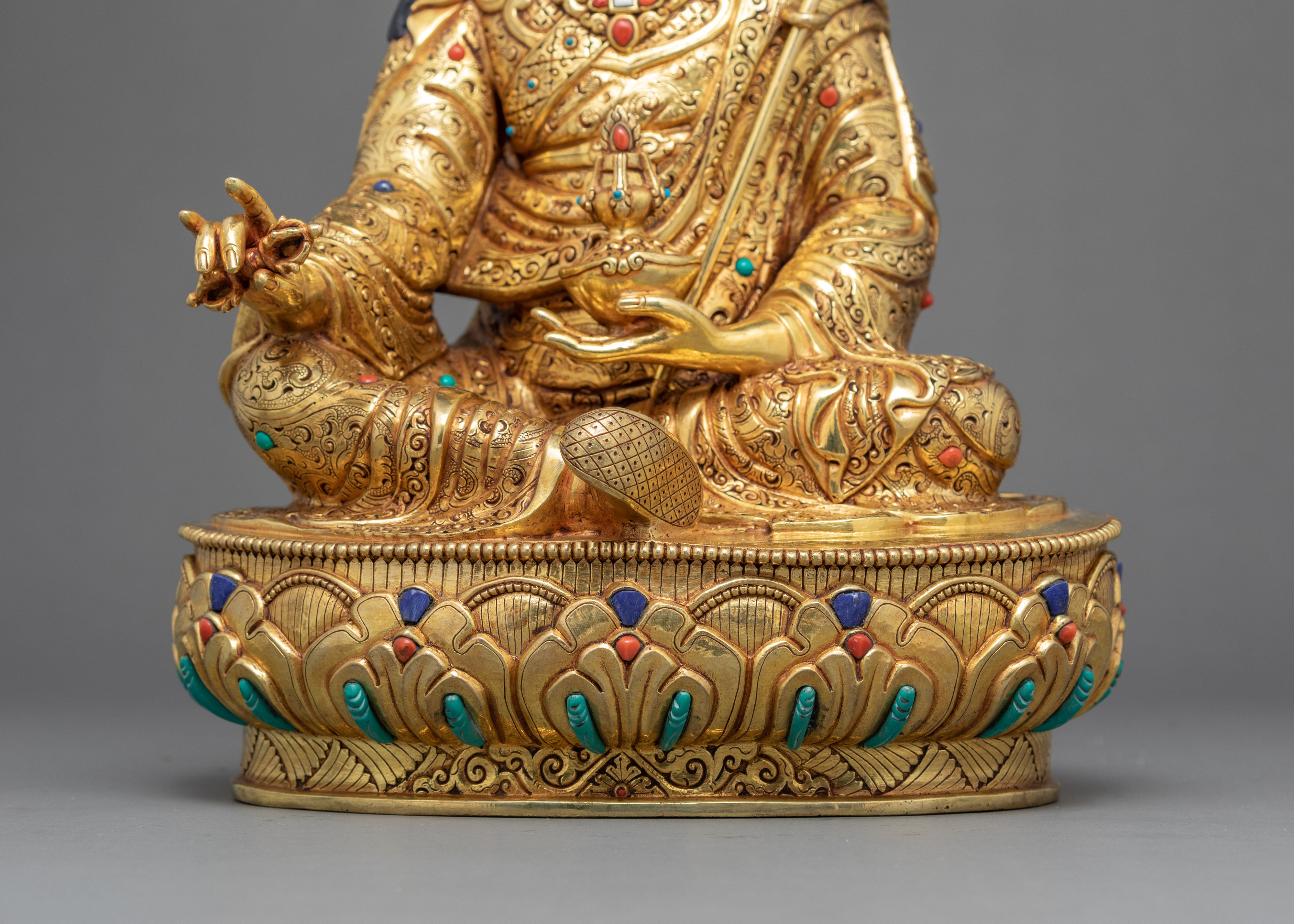 Guru Rinpoche Art | Traditional Buddhist Statue