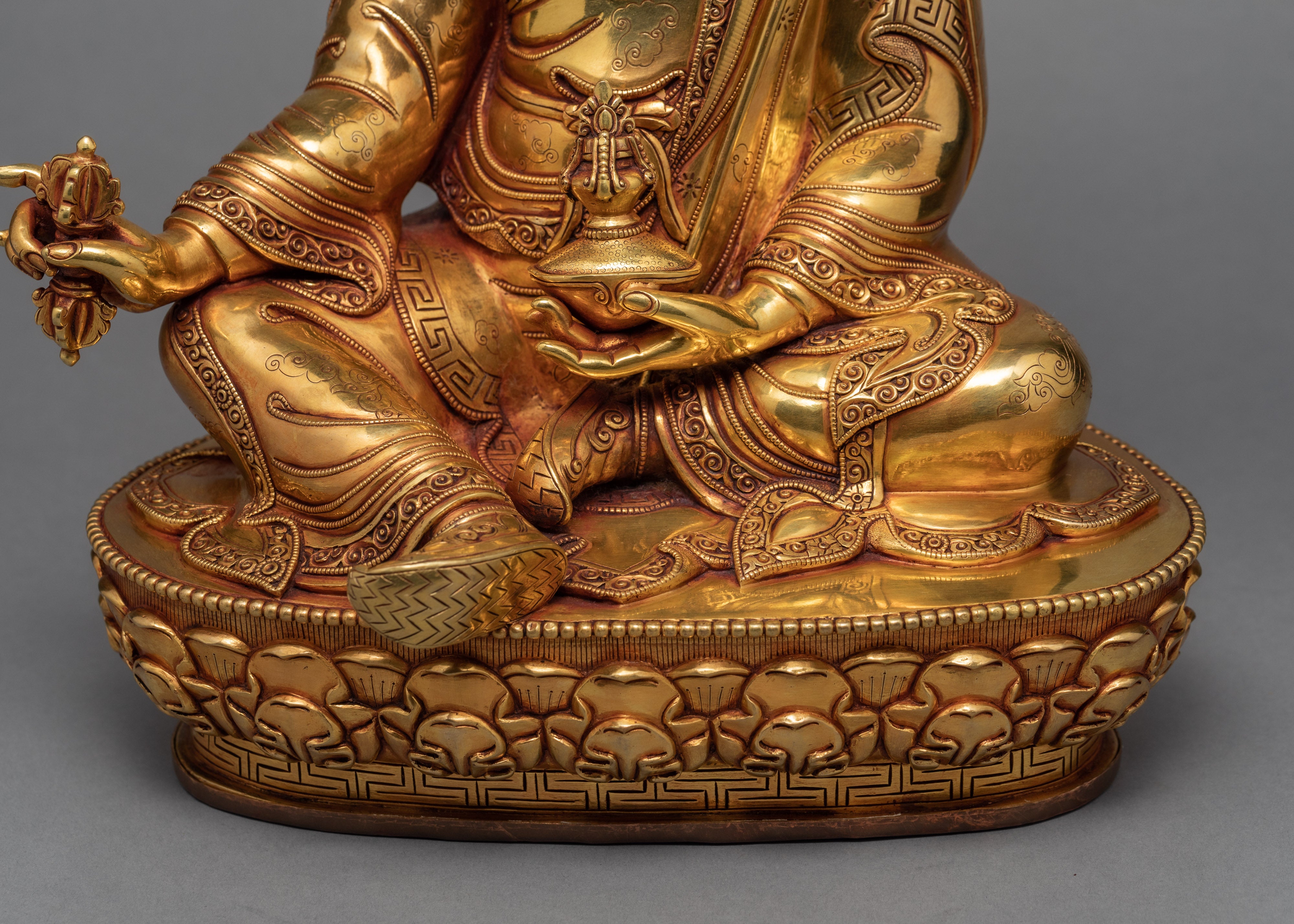 Traditional Guru Rinpoche Statue | Padmasambhava | Tibetan Sculpture Art