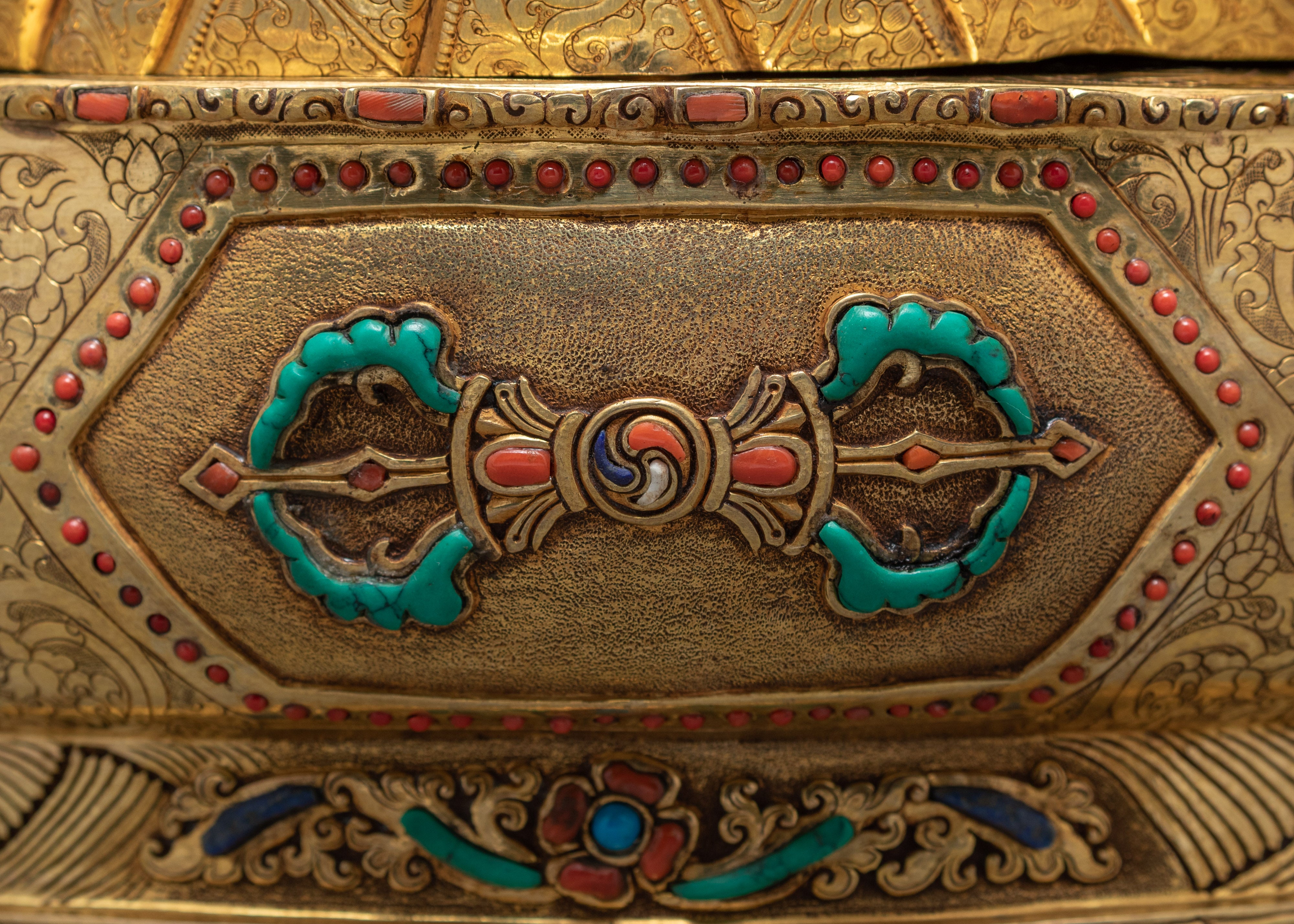 Guru Rinpoche Statue | Traditional Buddhist Sculpture | Padmasambhava Statue