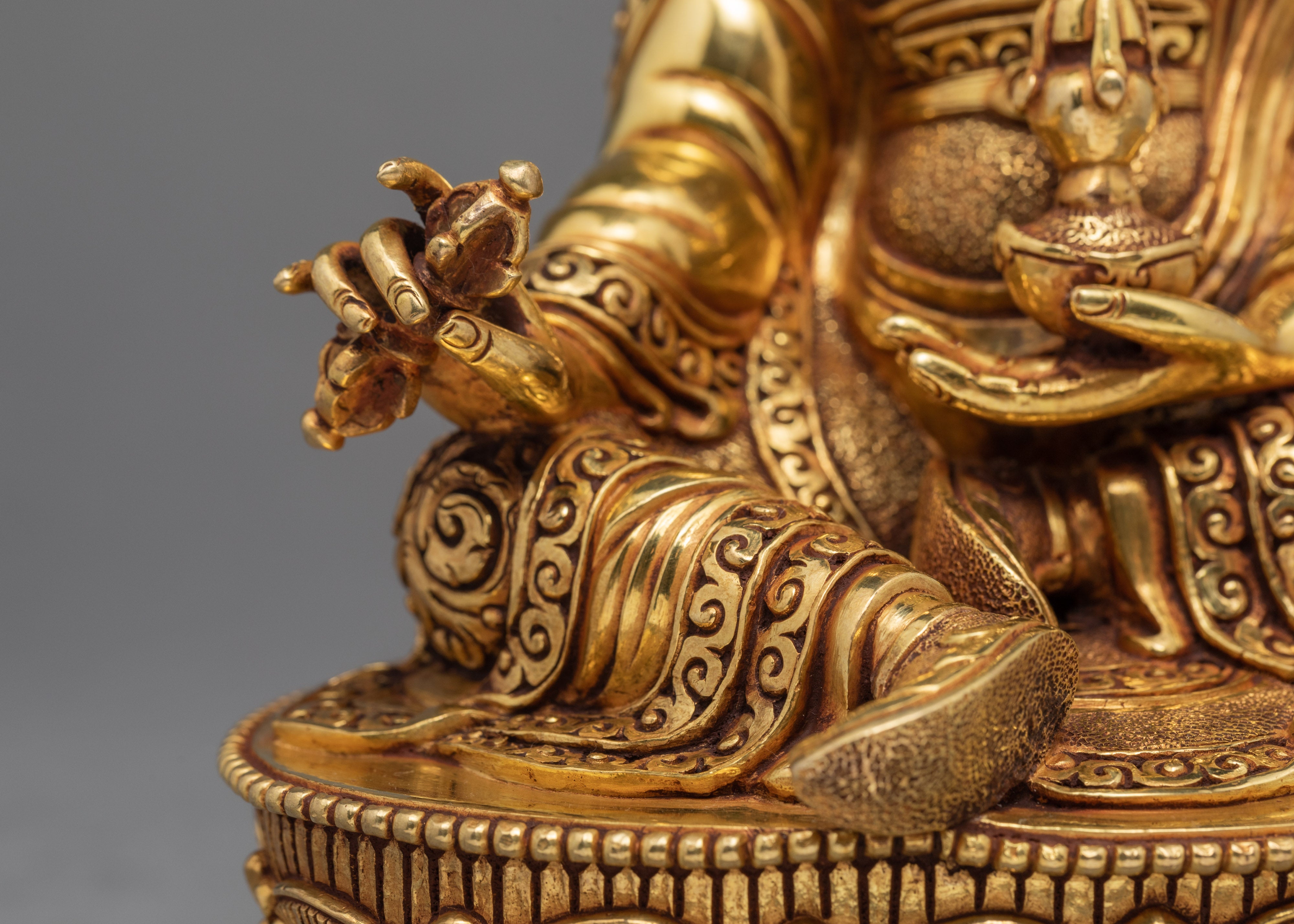 Guru Rinpoche , 24K Gold Plated Statue , Guru padmasambhava