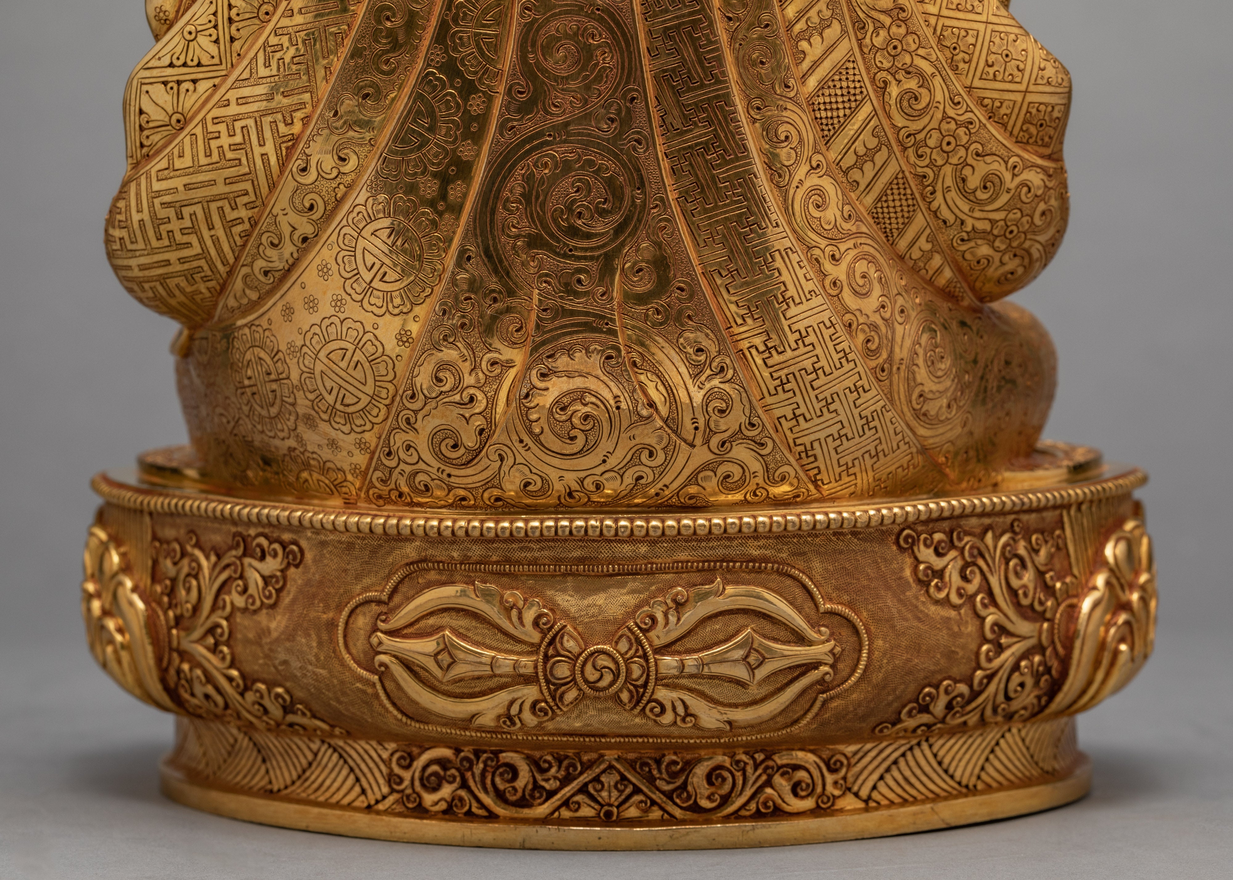 Guru Rinpoche Statue | Padmasambhava Gold Statue | Tibetan Buddhist Art