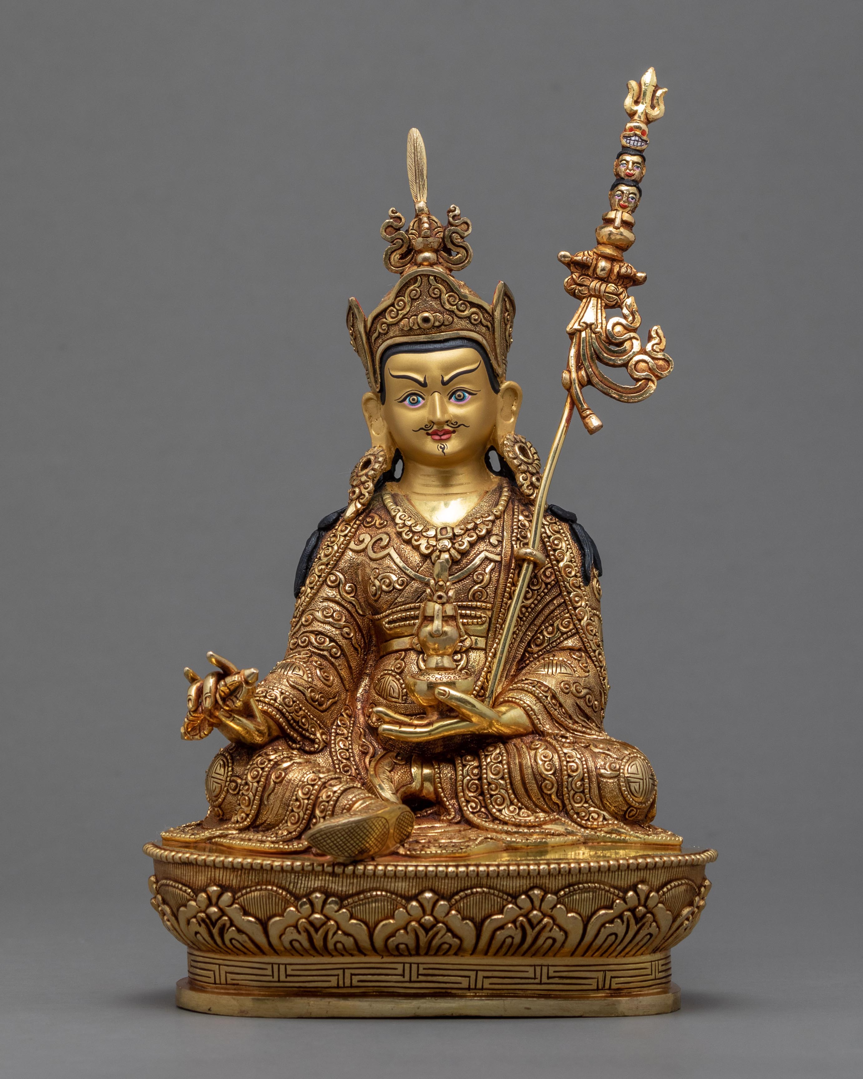 Guru Rinpoche Statue