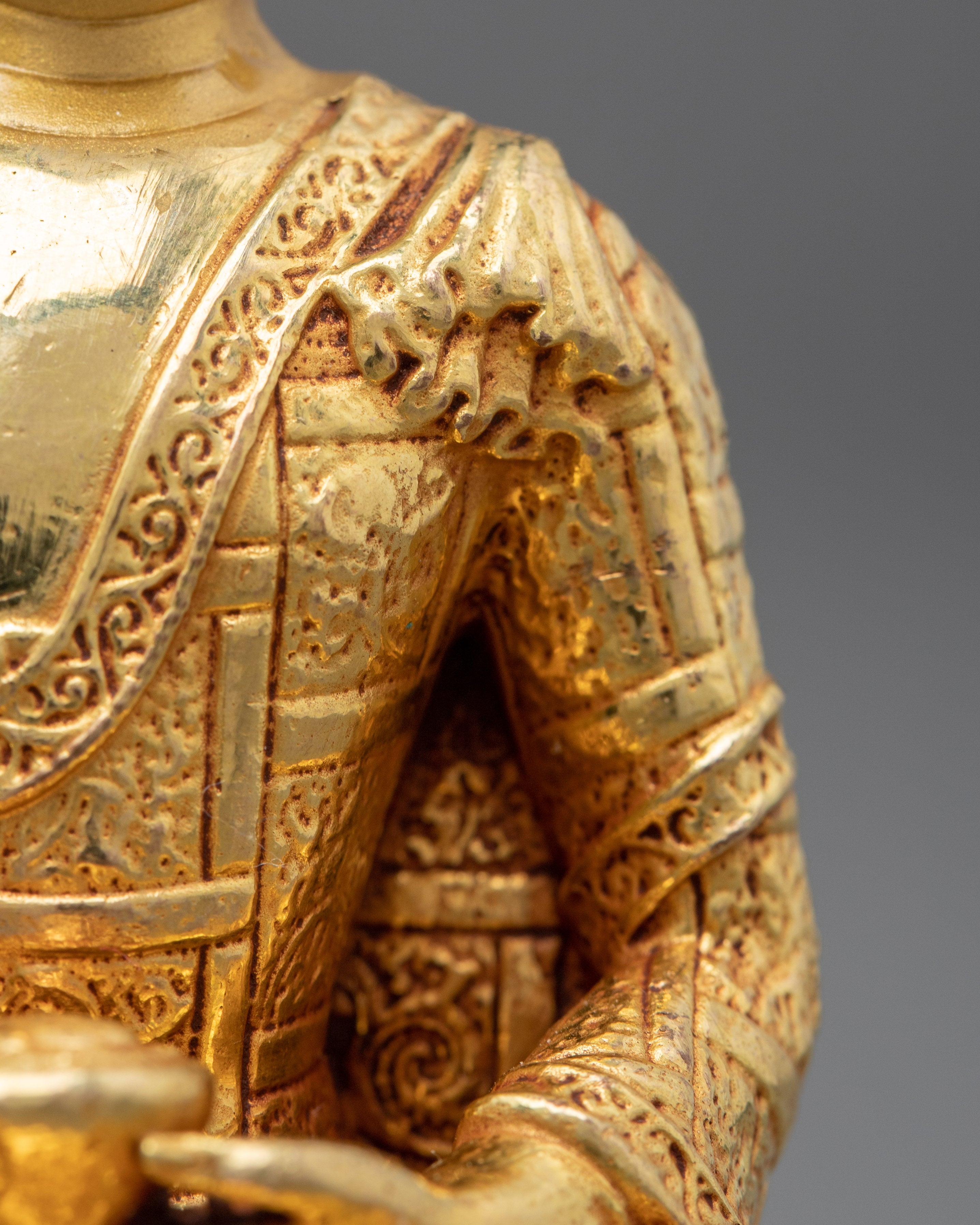 Miniature Shakyamuni Buddha Statue | Traditional Buddhist Art