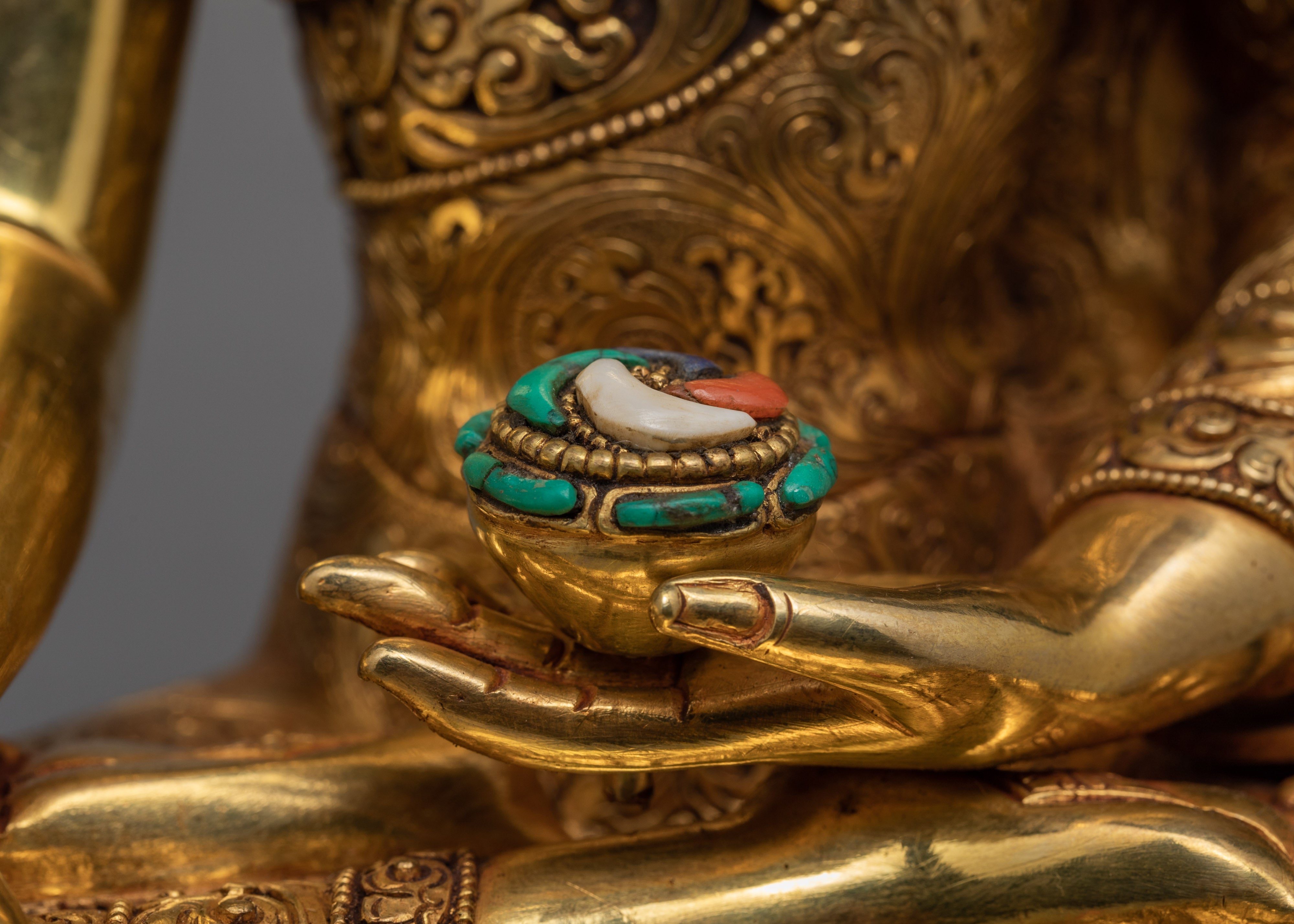 Buddha Shakyamuni Statue | Adorned With Precious Stones | Traditional Tibetan Style
