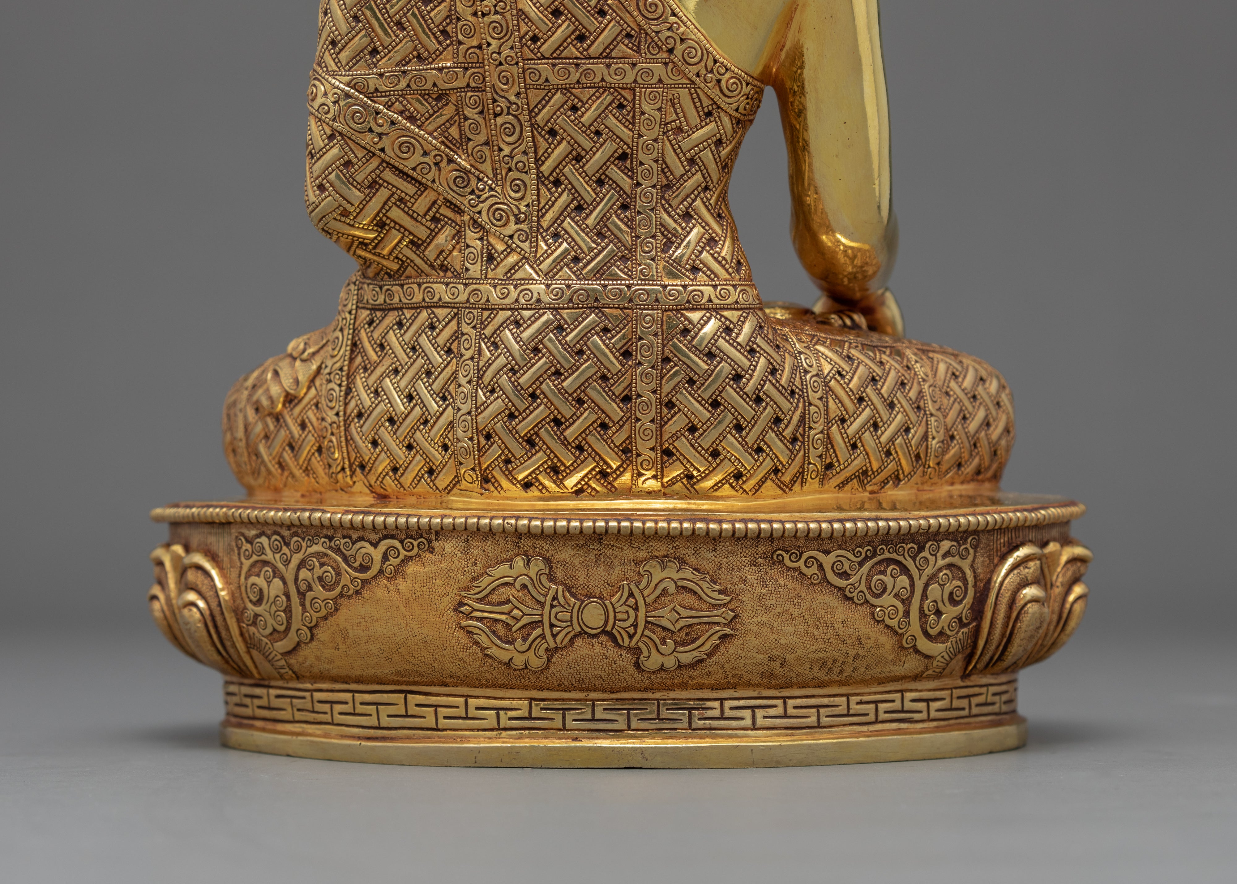 Gautam Buddha Sculpture | Traditional Shakyamuni Buddha Statue