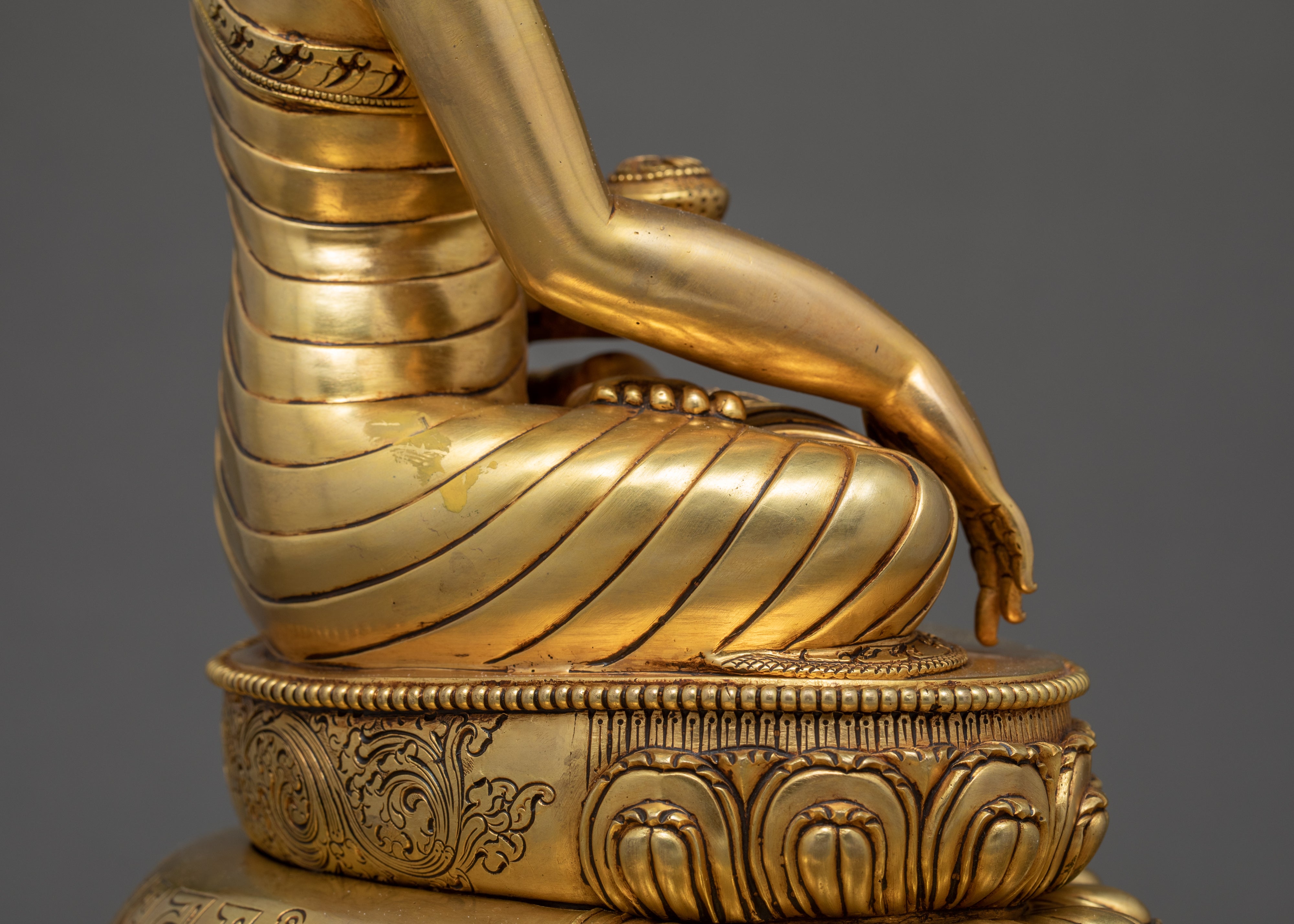 Shakyamuni Buddha Sculpture | Traditional Himalayan Art of Nepal