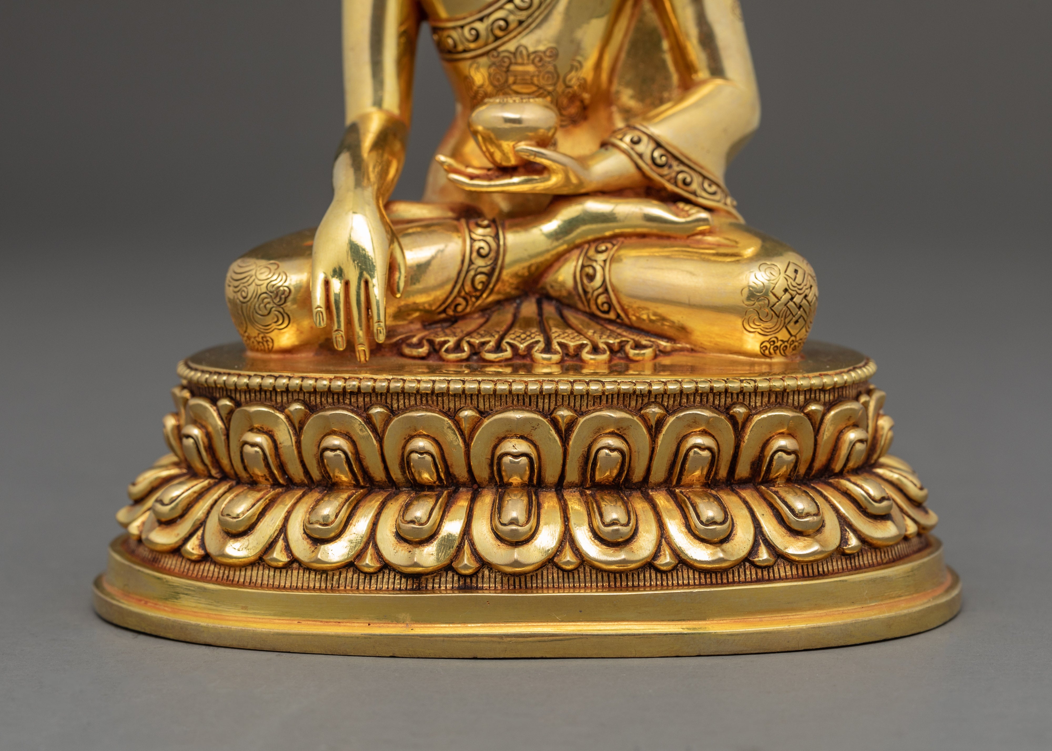 Crown Shakyamuni Buddha | Traditionally Hand Painted Statue