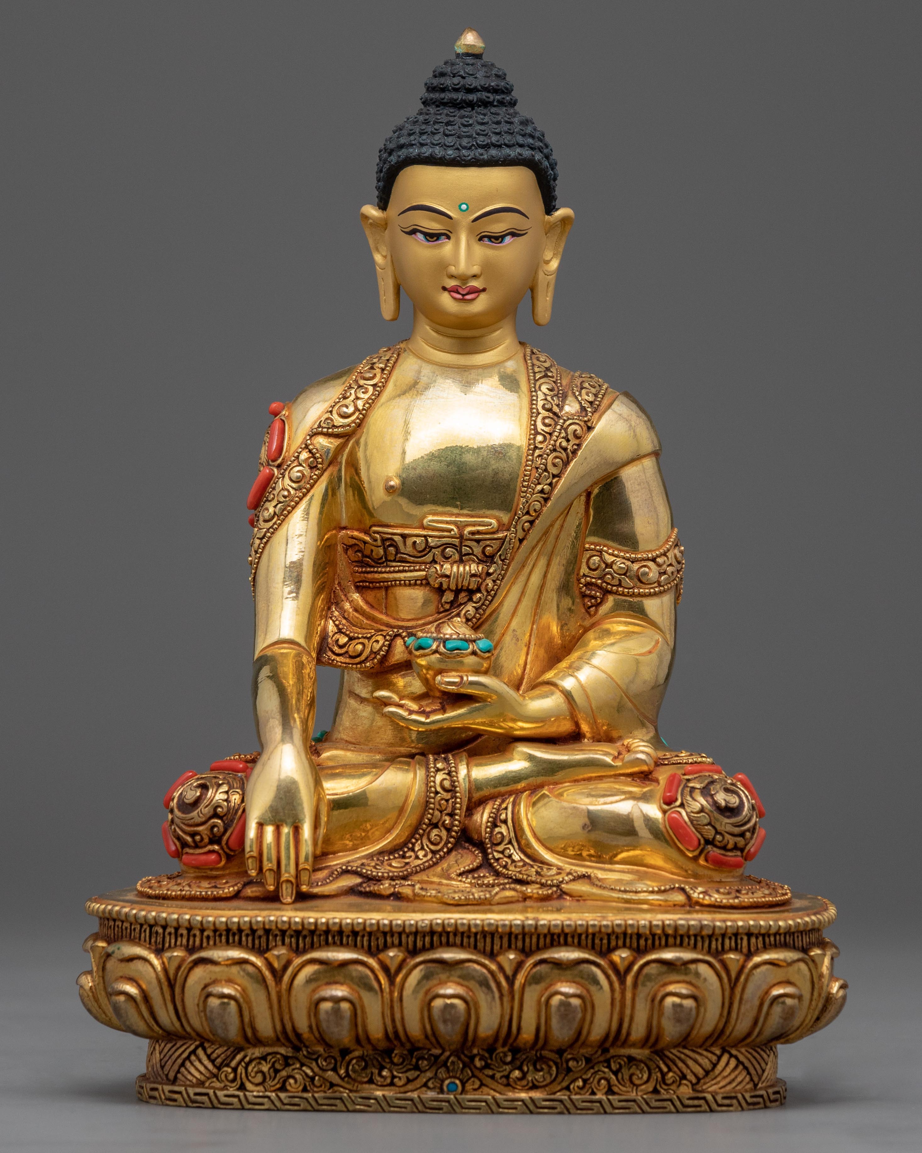 seated shakyamuni buddha