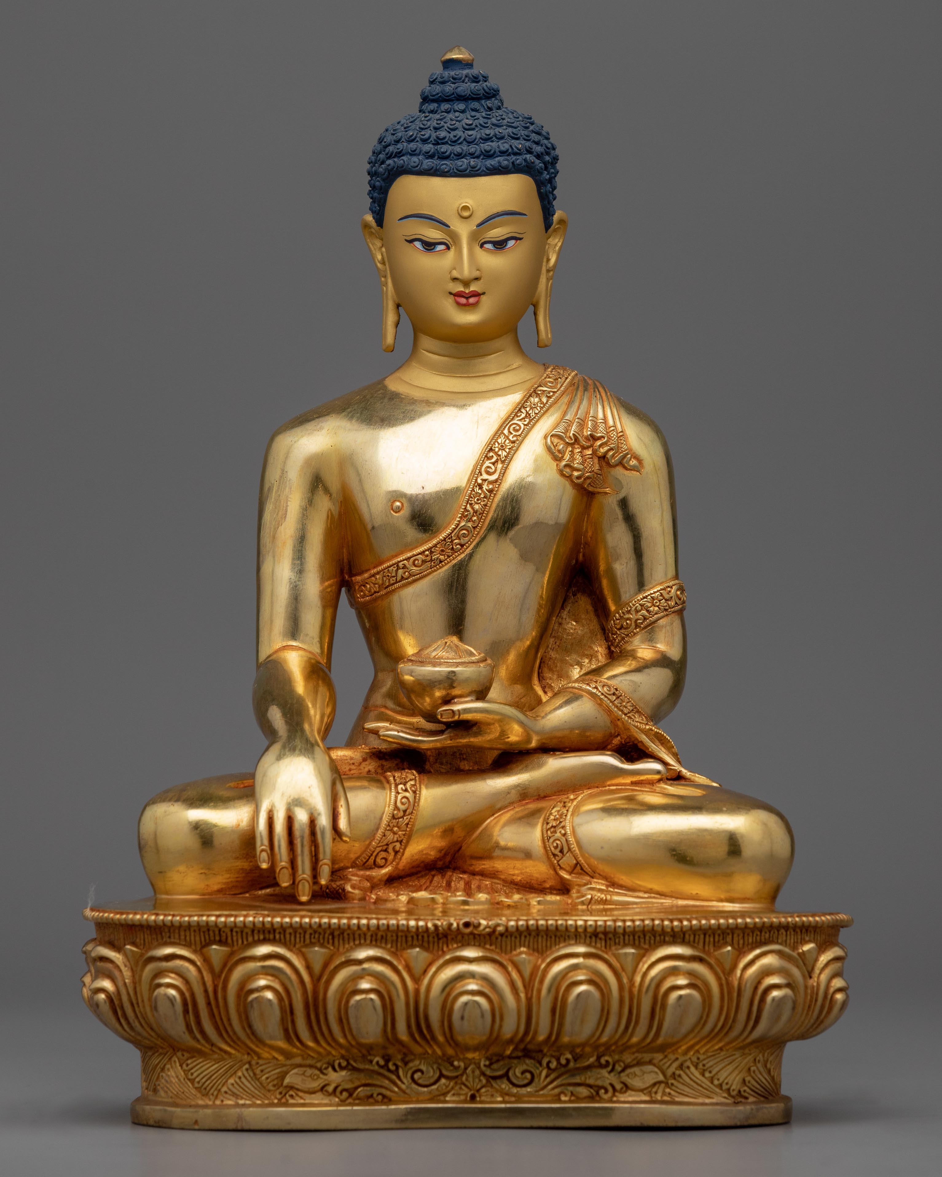 Buddha Shakyamuni Statue