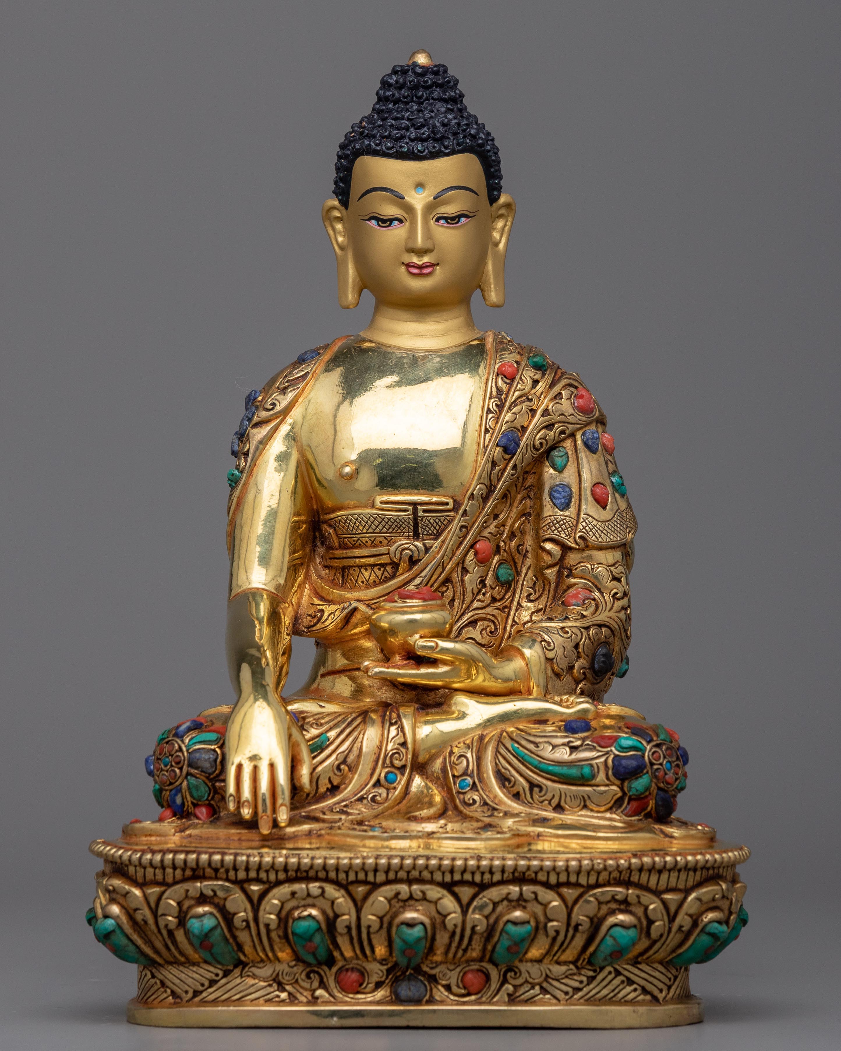 statue of siddhartha gautama was a prince who became the buddha