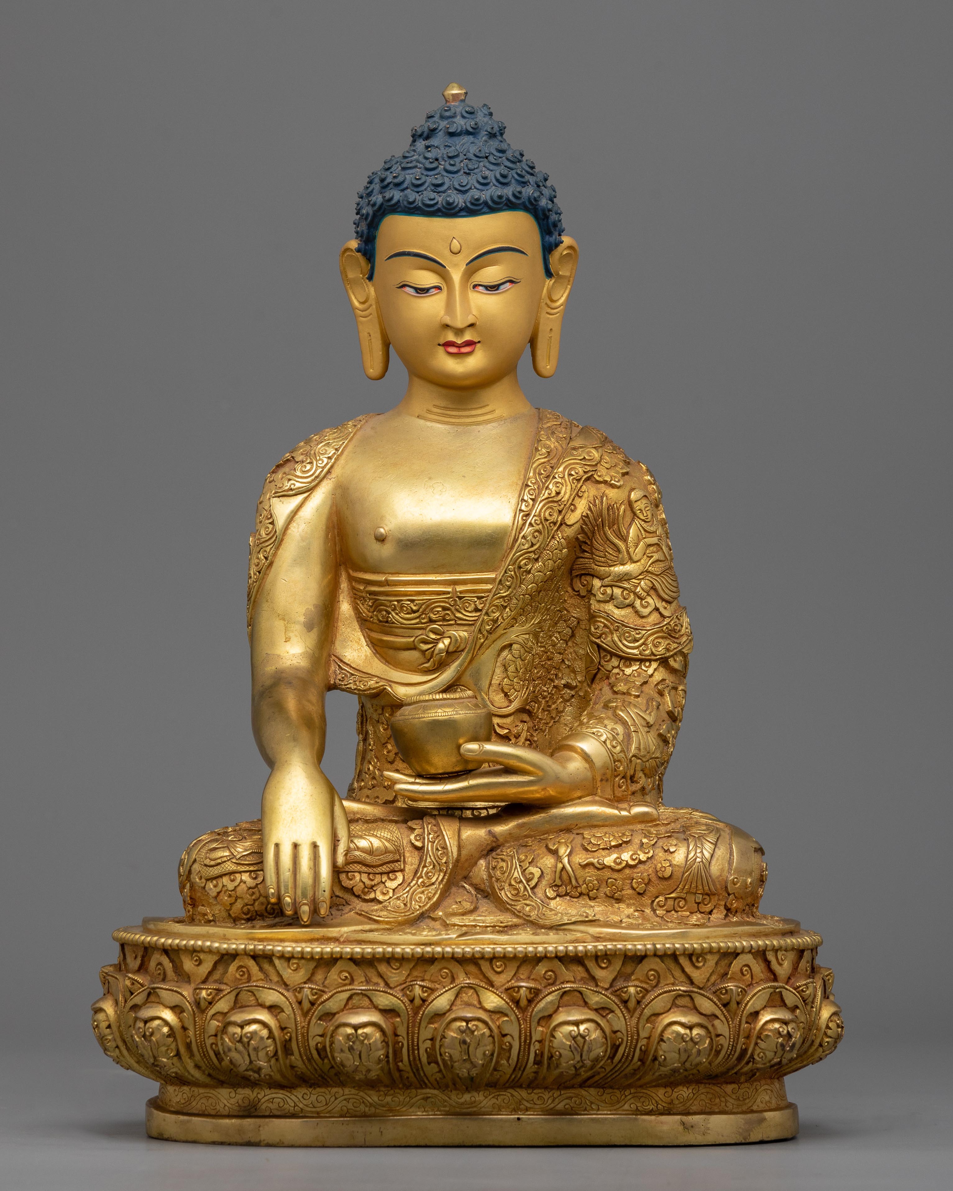 Buddha Shakyamuni Statue