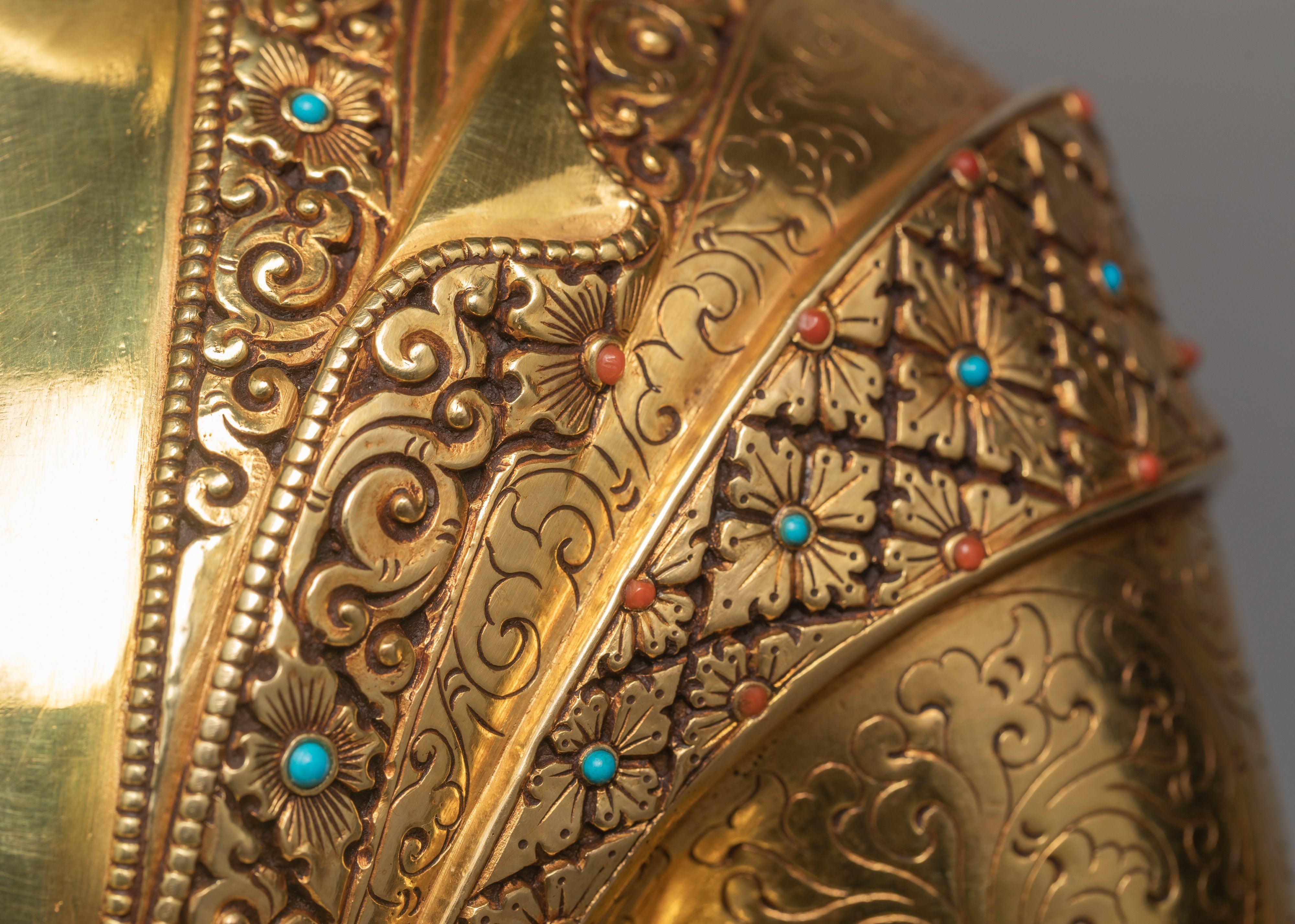 Buddha Shakyamuni | Gautam Buddha Statue | Purely Gold Gilded Statue