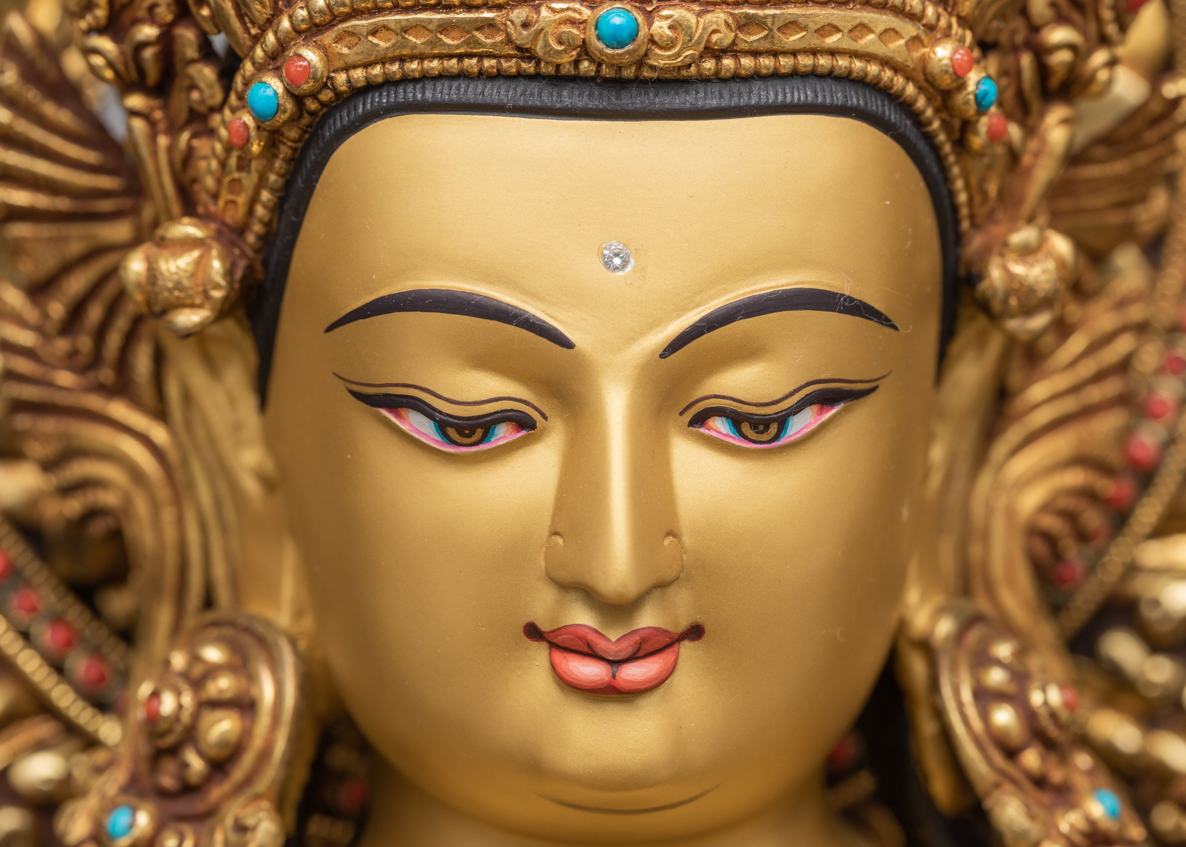 Chenrezig Statue| Bodhisattva Avalokiteshvara Statue| Hand-Carved Gold Gilded Statue