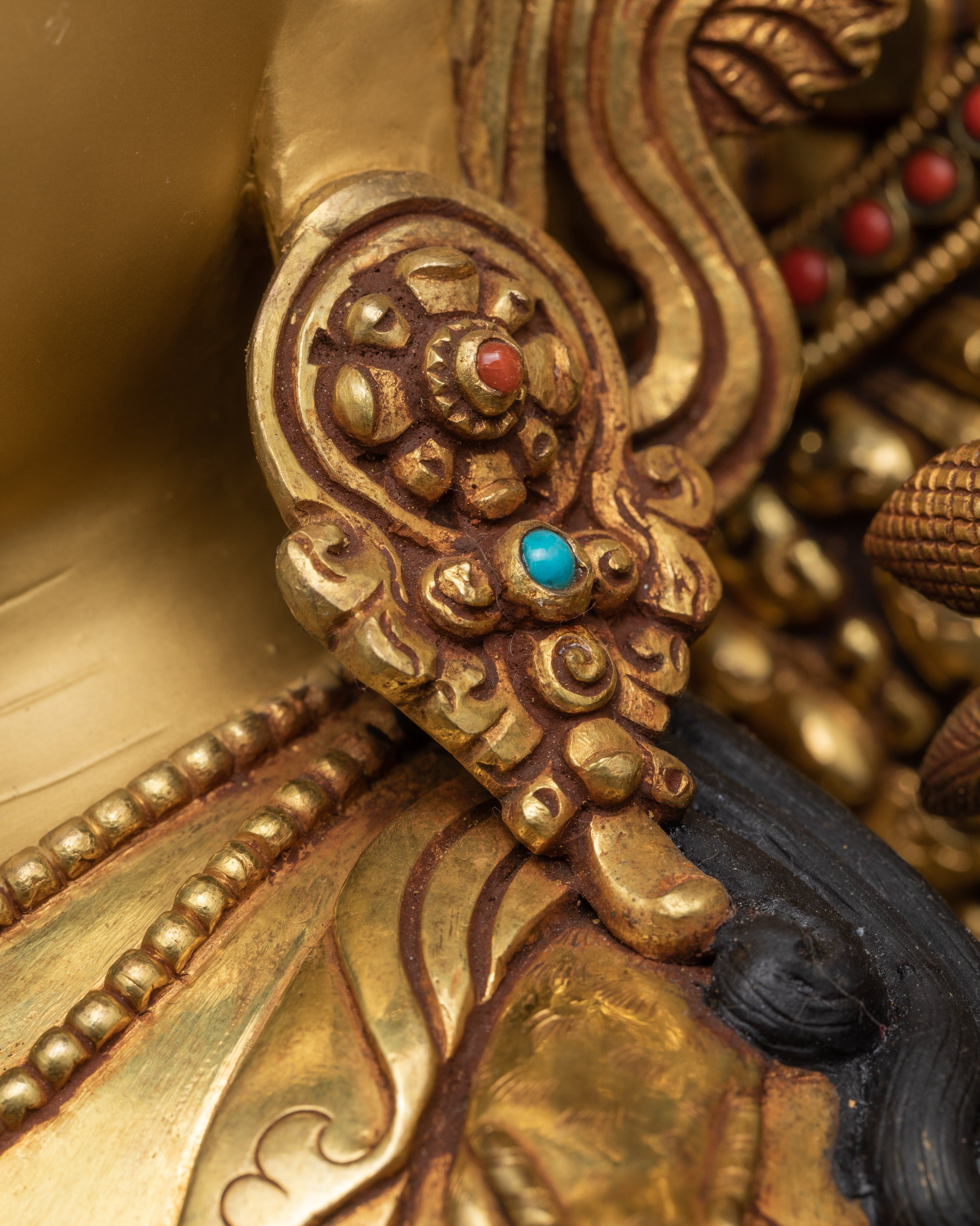 Chenrezig Statue| Bodhisattva Avalokiteshvara Statue| Hand-Carved Gold Gilded Statue