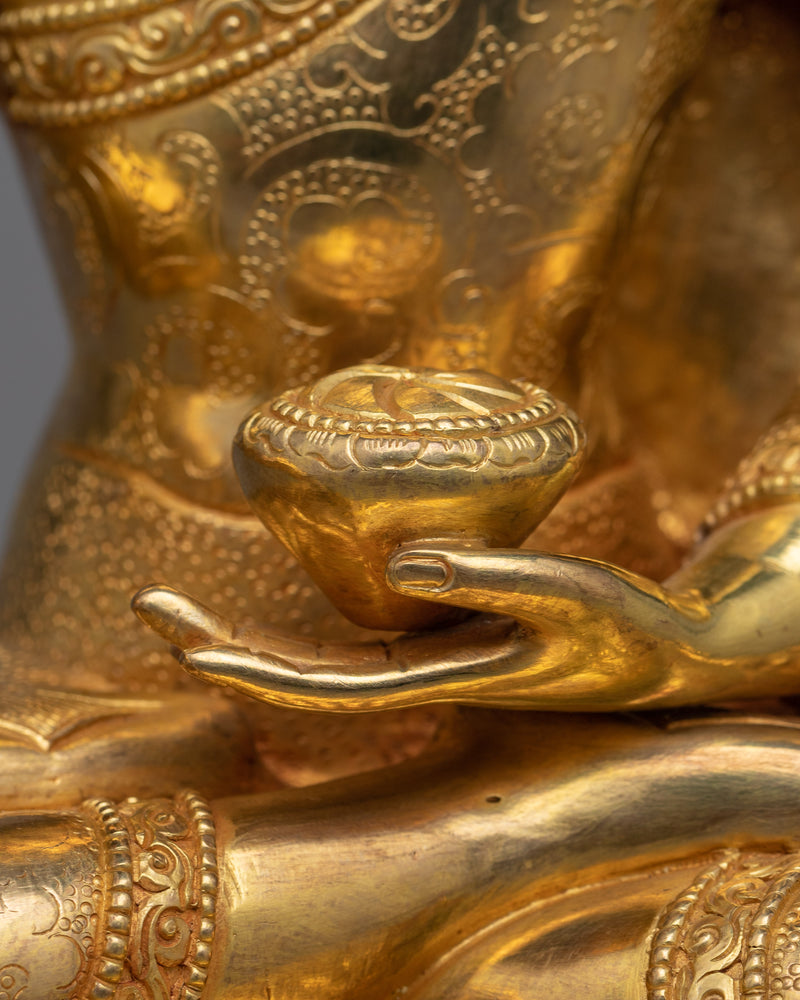 Serene Shakyamuni Buddha Statue | Beacon of Enlightenment