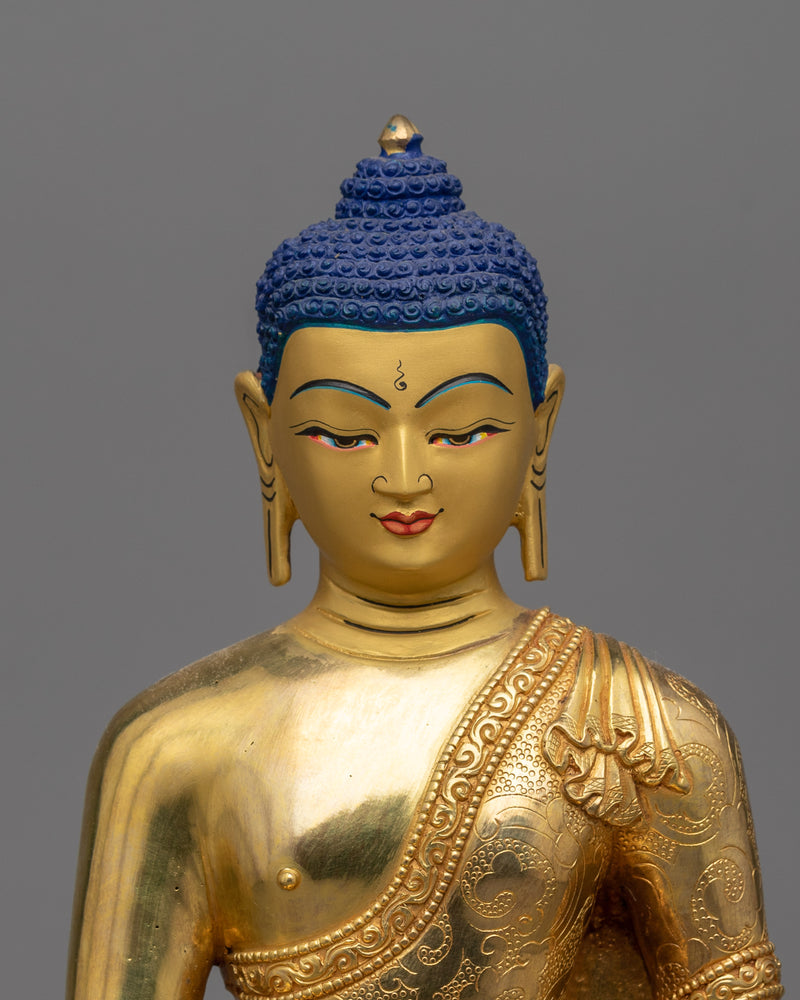 serene shakyamuni-buddha