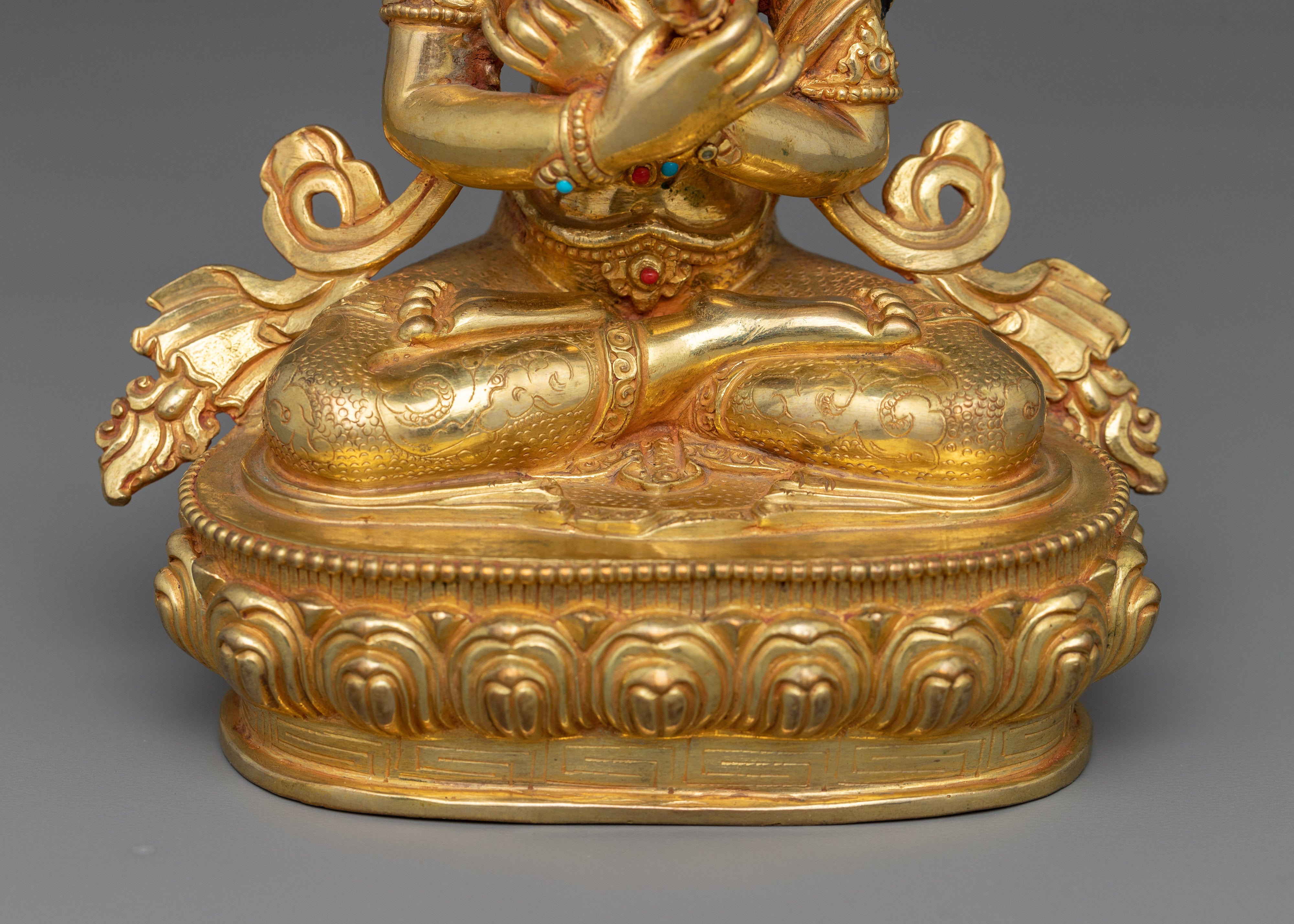 The Radiance of Buddha Vajradhara Statue | Ultimate Compassion, Wisdom, and Purity