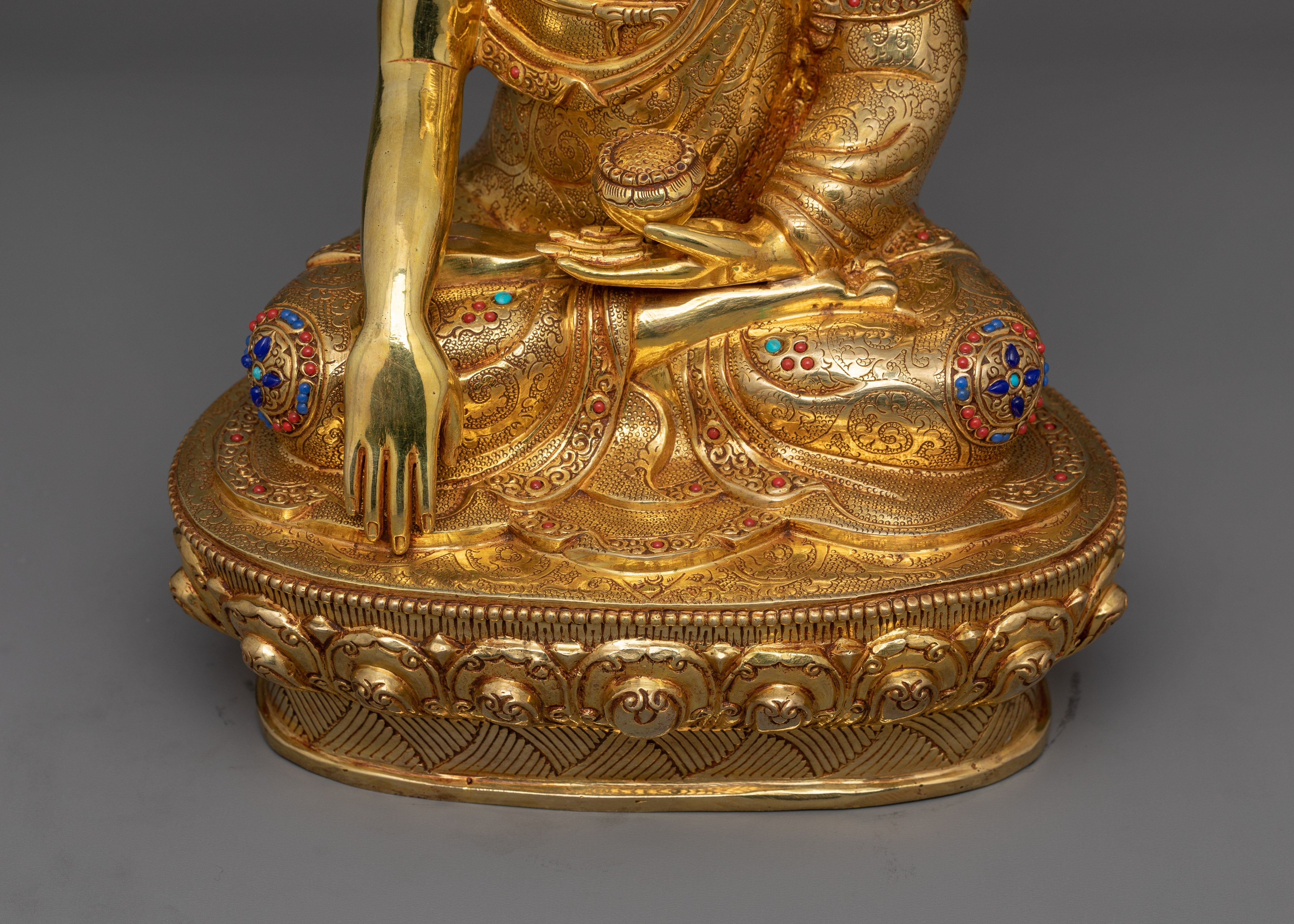 Tibetan Enlightened Shakyamuni Buddha Figurine | Symbol of Peace and Wisdom
