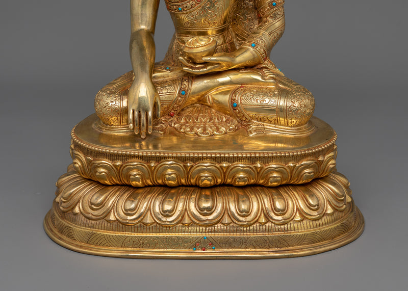 Traditional Shakyamuni Buddha with Radiant Halo | Symbol of Serenity and Inner Wisdom