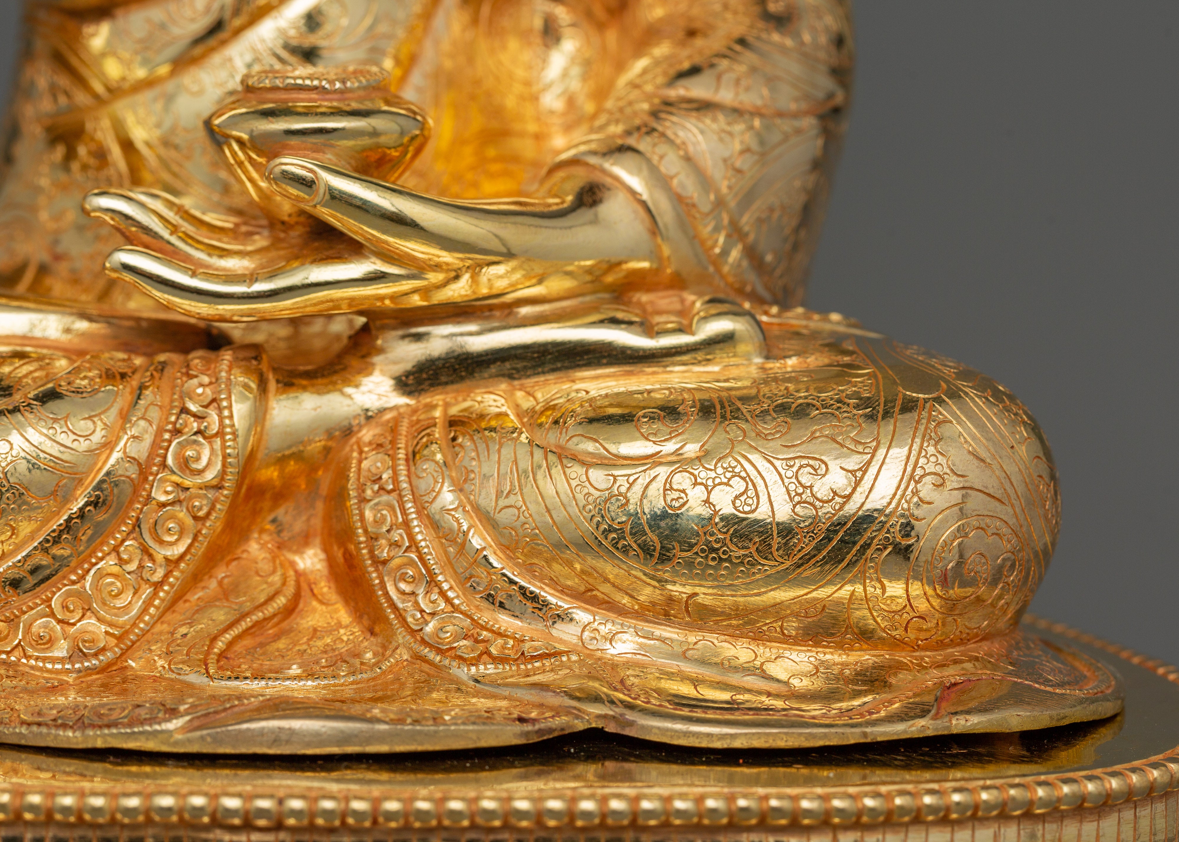 Shakyamuni Buddha, Religious Teacher Statue | 24k Gold Gilded Sculpture