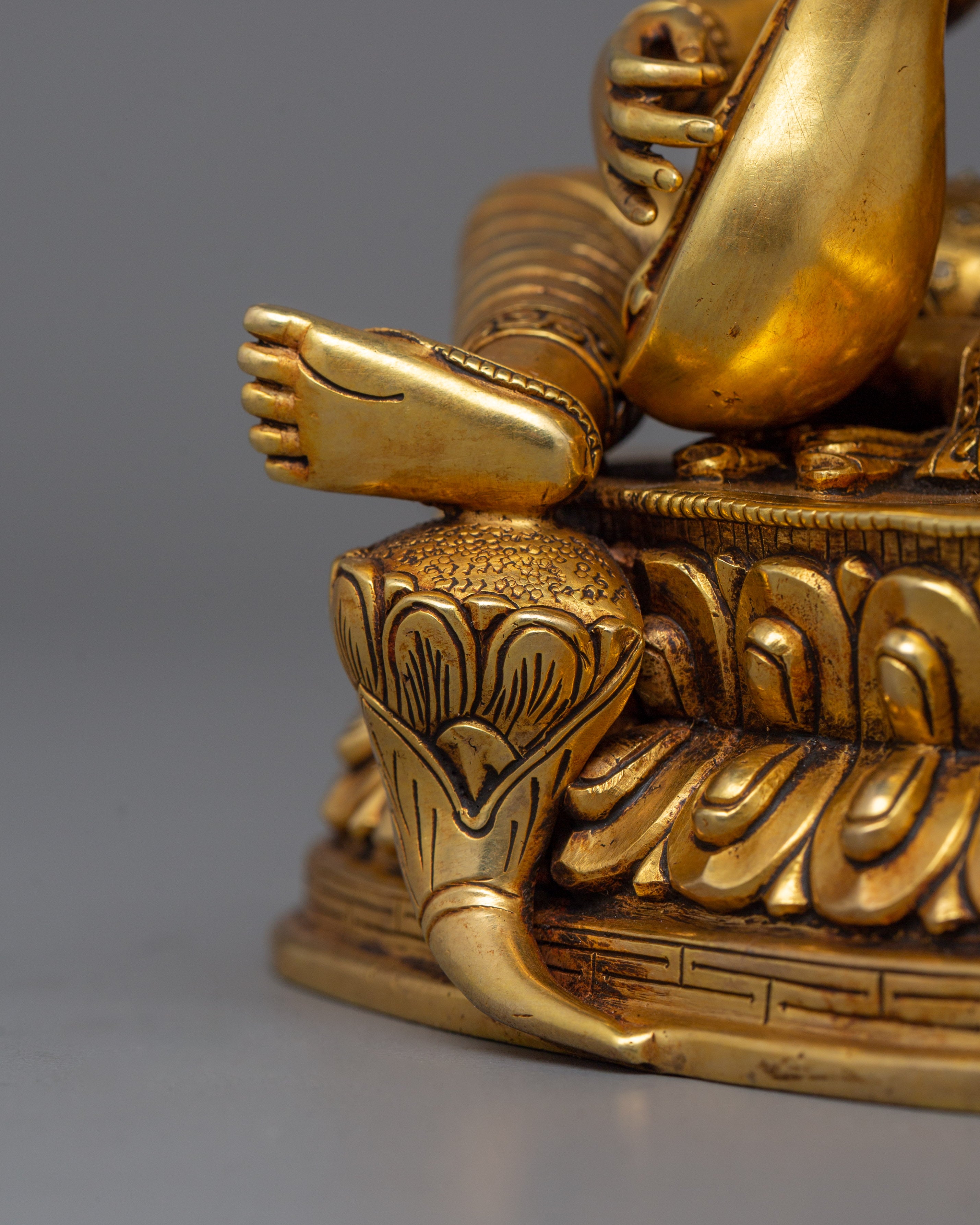 Goddess Saraswati Figurine | Essence of Knowledge and Creativity