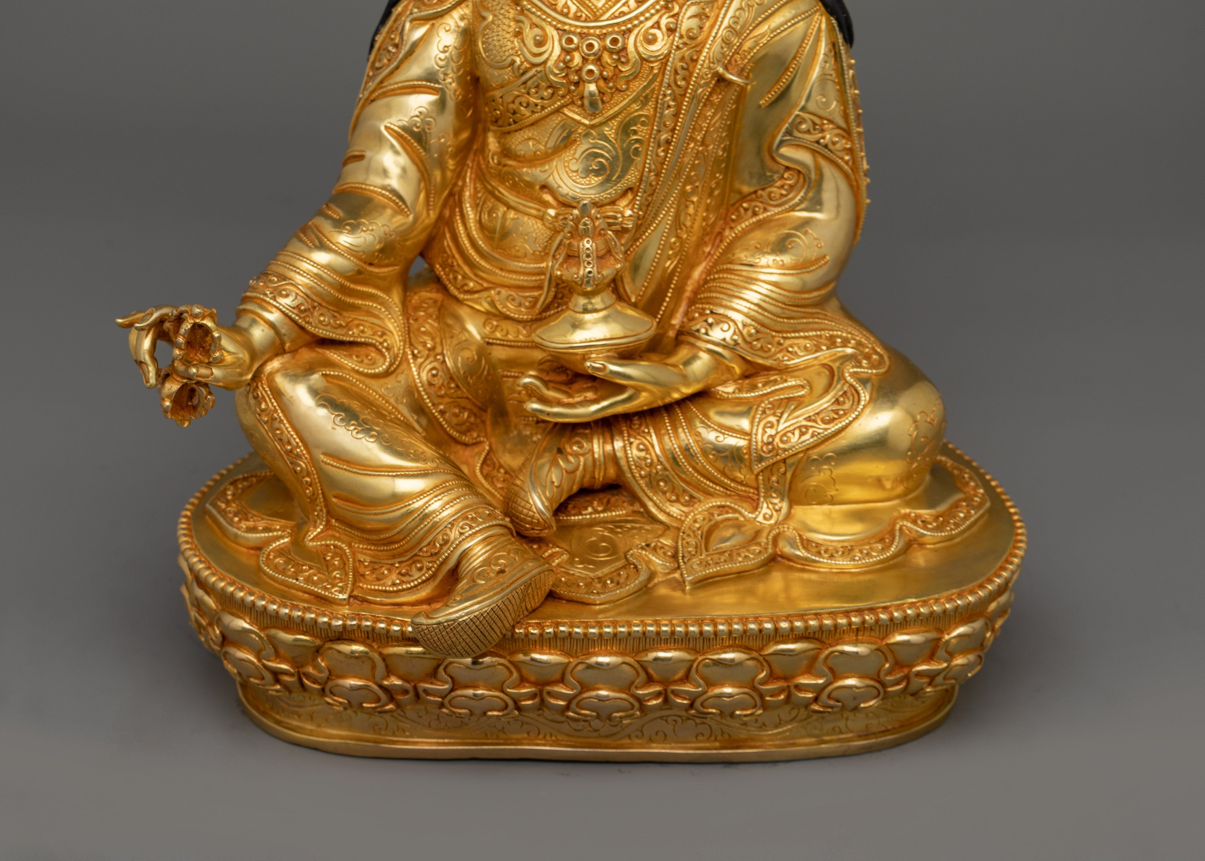 Handmade Tibetan Tantric Master Guru Rinpoche Statue | Buddha of Transformation