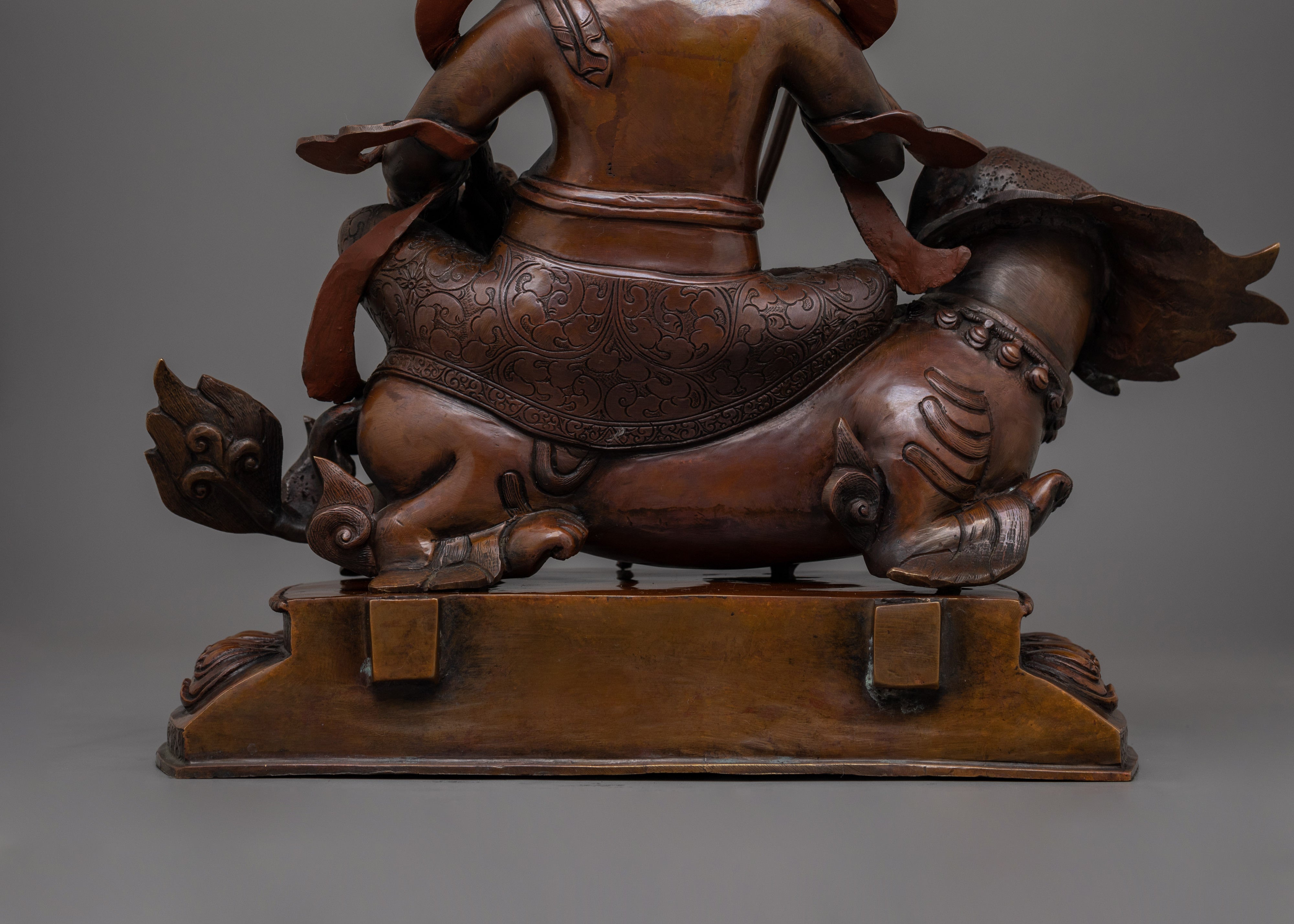 The Guardian King of wealth Namtoshe Statue | Embody Prosperity and Protection