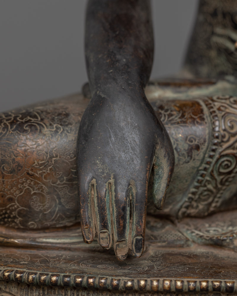 Handmade Sculpture of Enlightened Buddha Shakyamuni | Symbol of Serenity