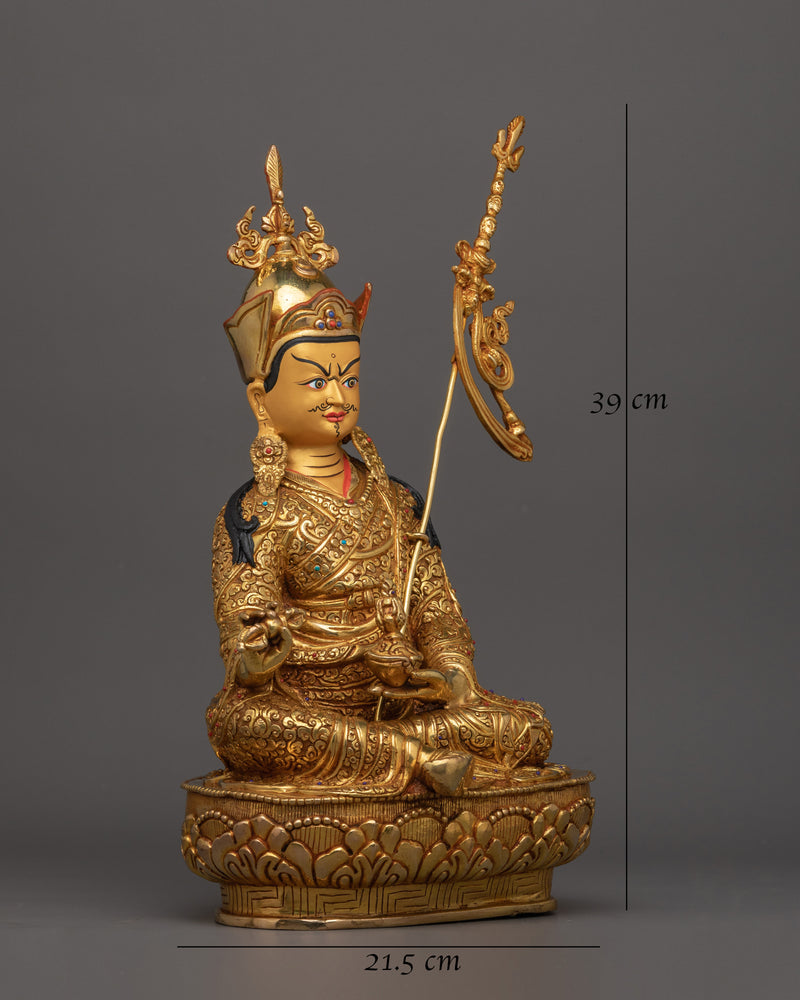 statue-of-tantric-master-guru-rinpoche