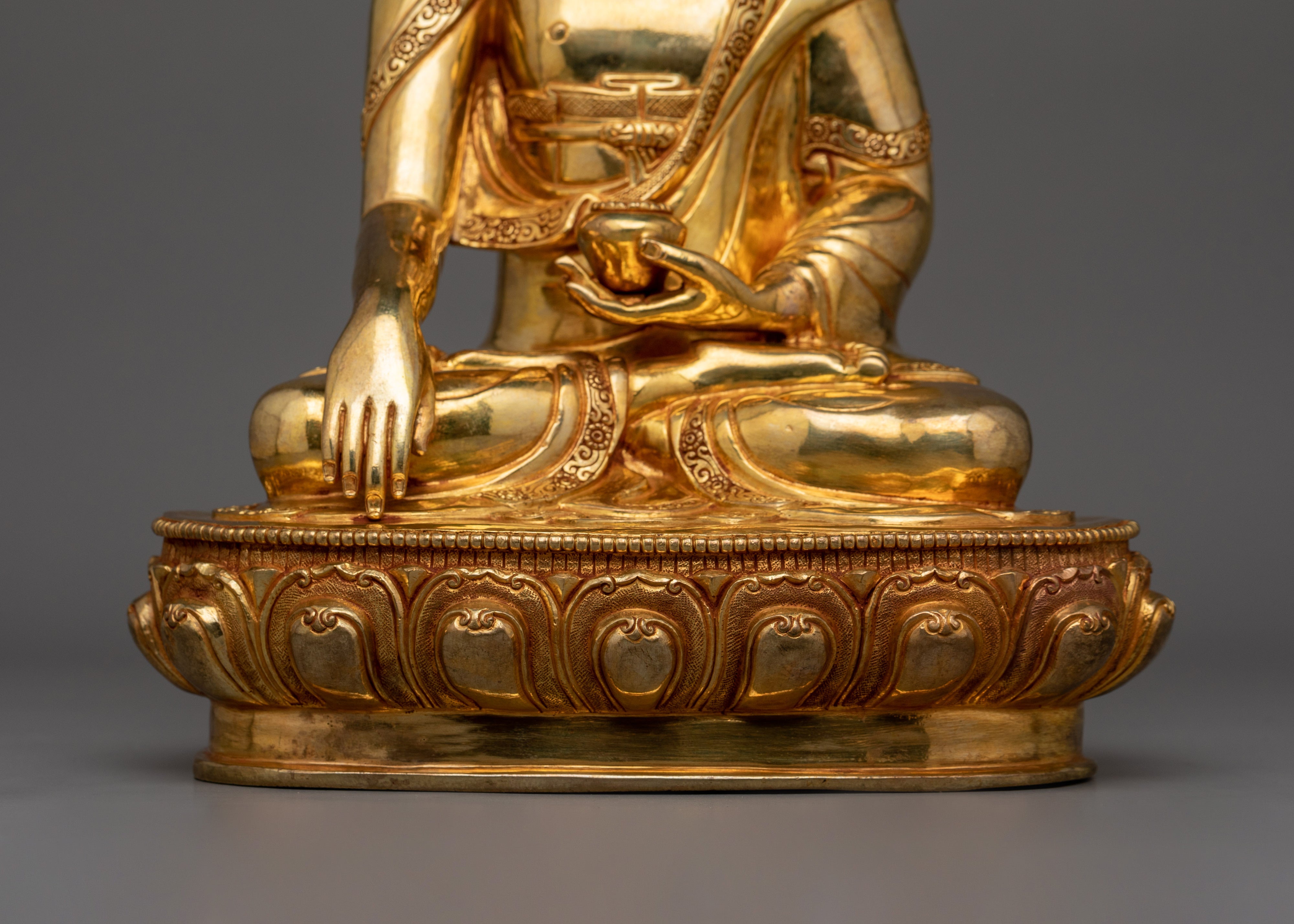 Statue of Buddhist Teacher Shakyamuni Buddha | Also known as Gautama Buddha