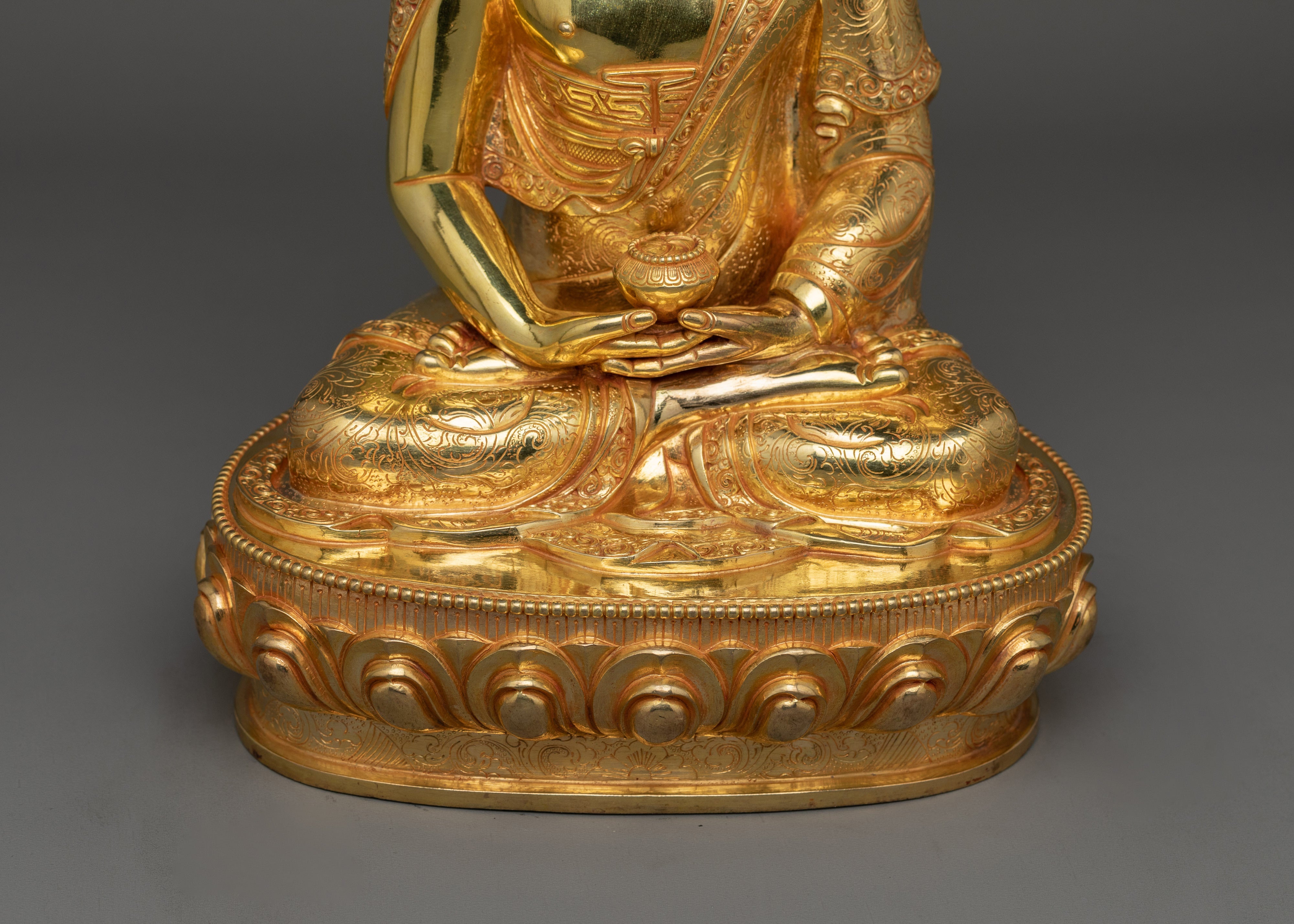 Himalayan Statue of Amitabha Buddha | A Guide to Infinite Wisdom and Compassion