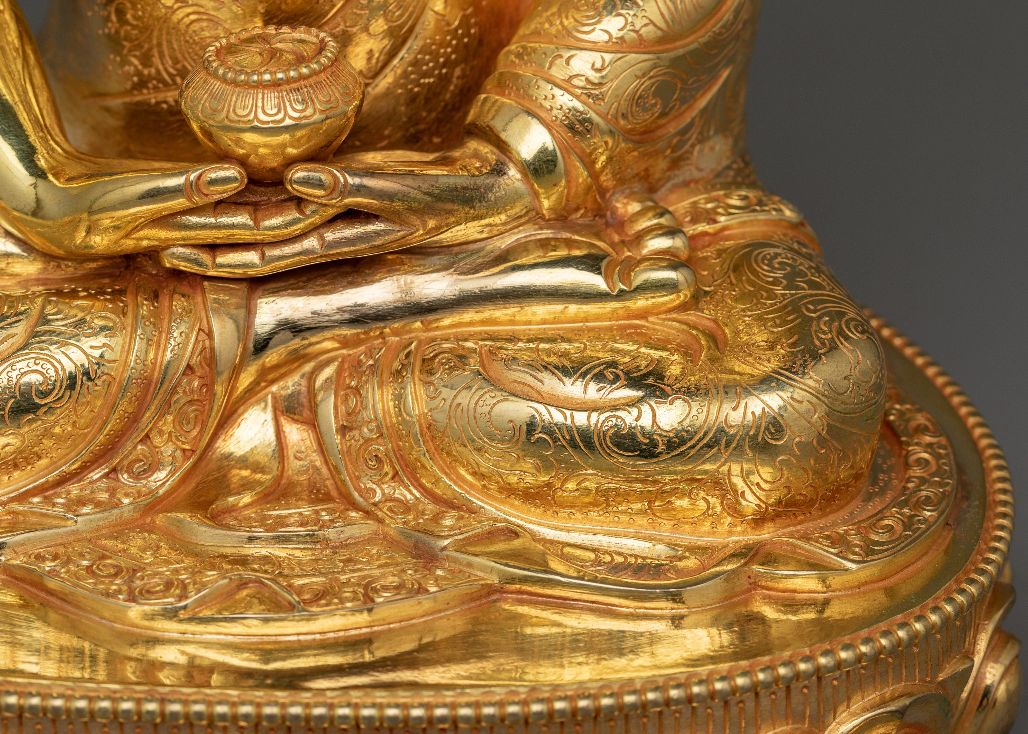 Himalayan Statue of Amitabha Buddha | A Guide to Infinite Wisdom and Compassion
