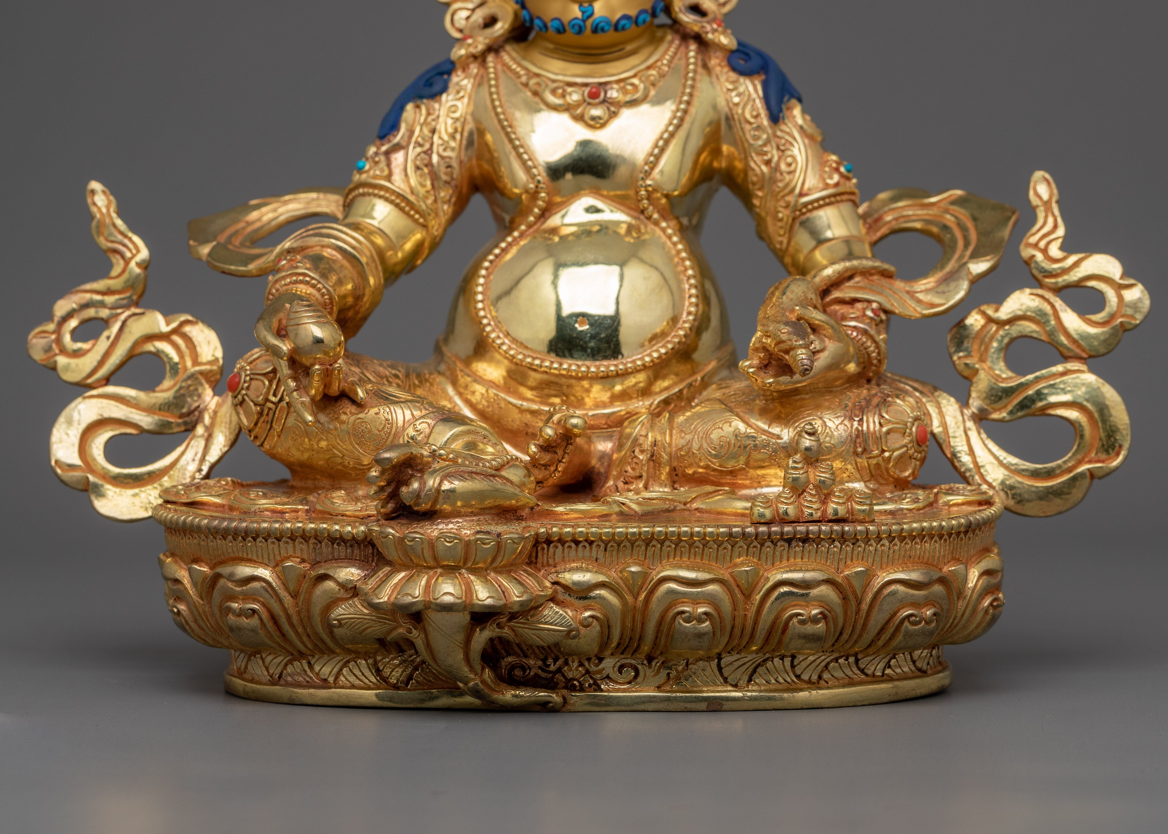Traditional Sculpture of Dzambhala | Unlocking Spiritual and Material Prosperity