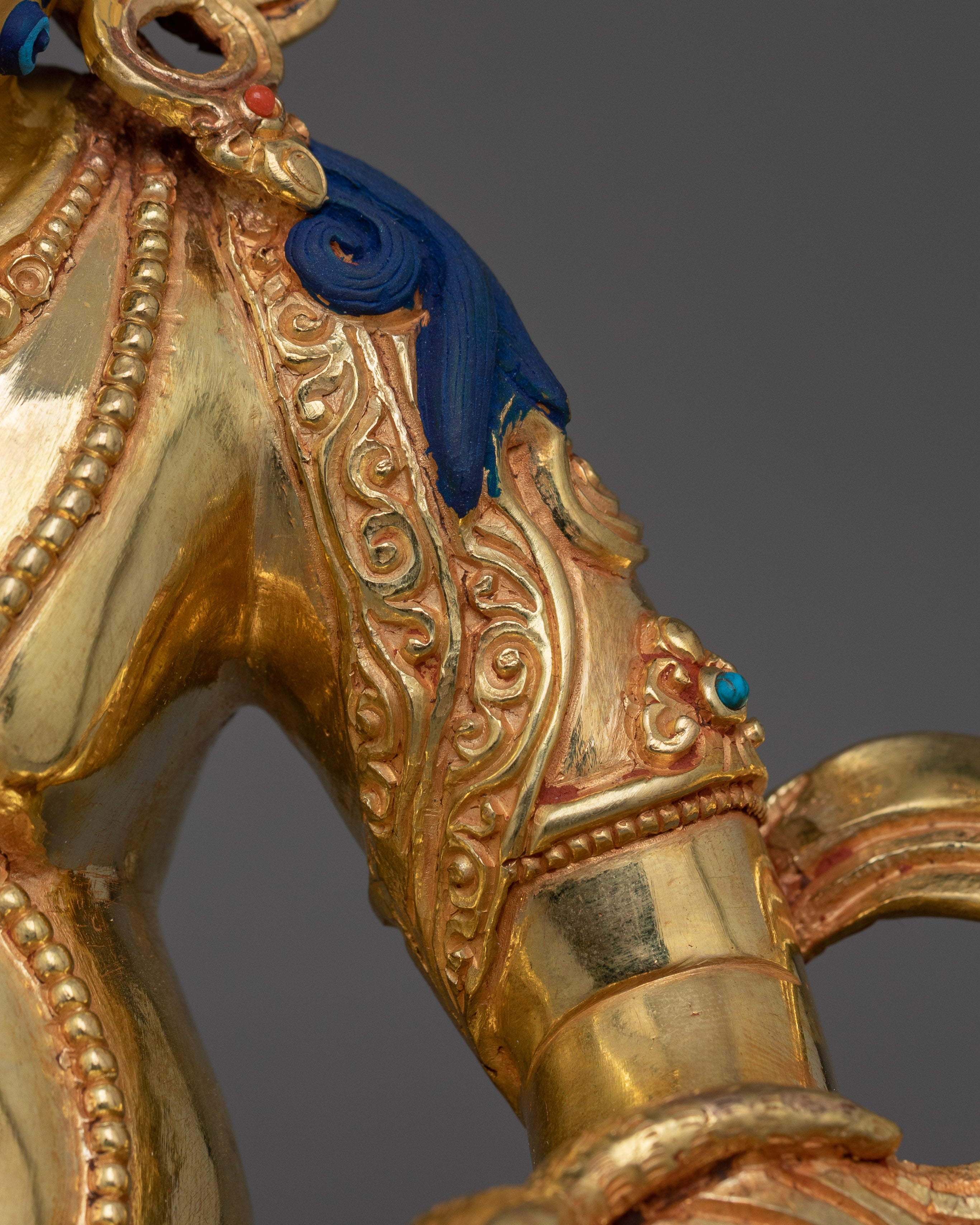 Traditional Sculpture of Dzambhala | Unlocking Spiritual and Material Prosperity