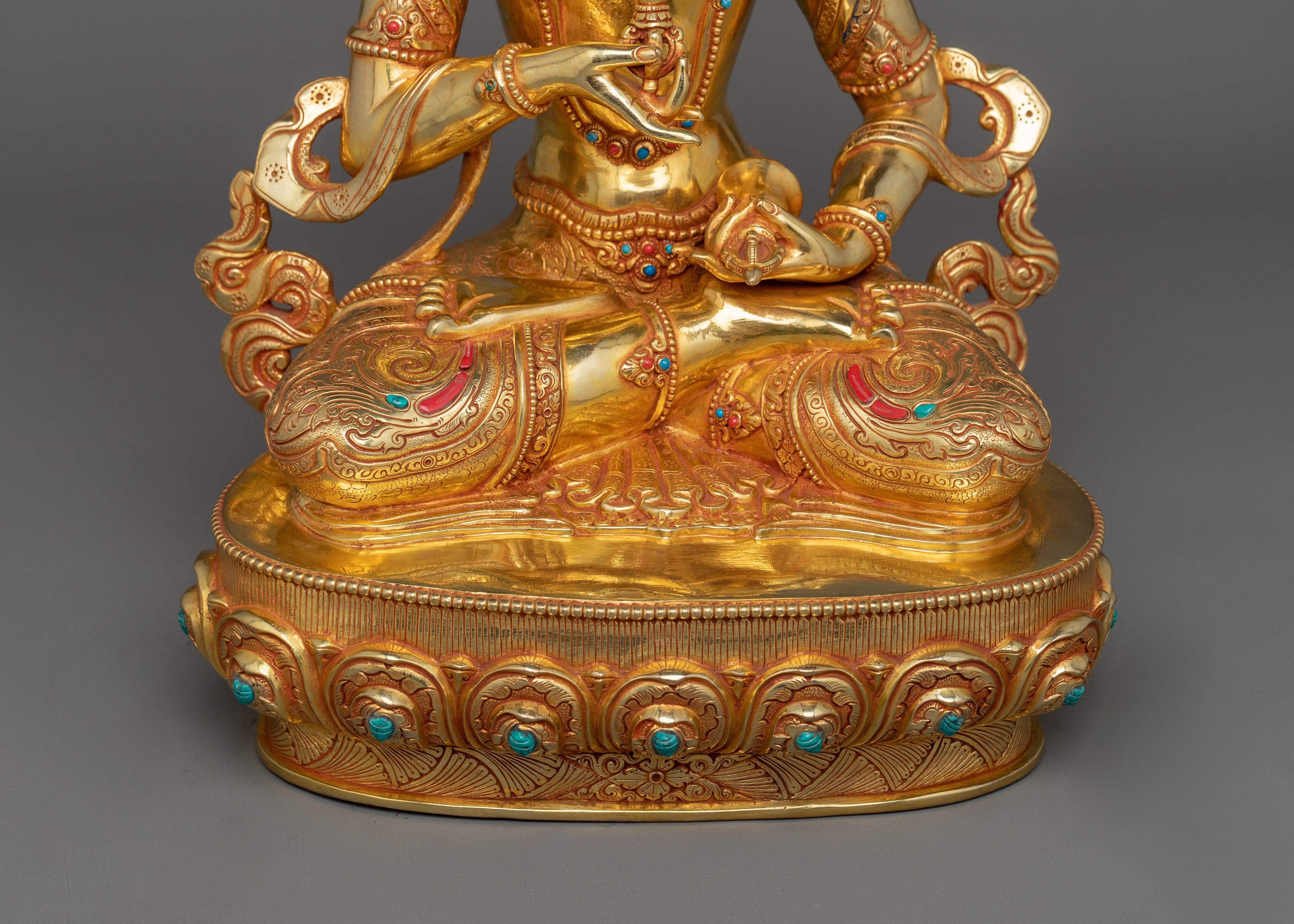 Traditional Sculpture of Vajrasattva | Embodying Wisdom, Purity, and Compassion