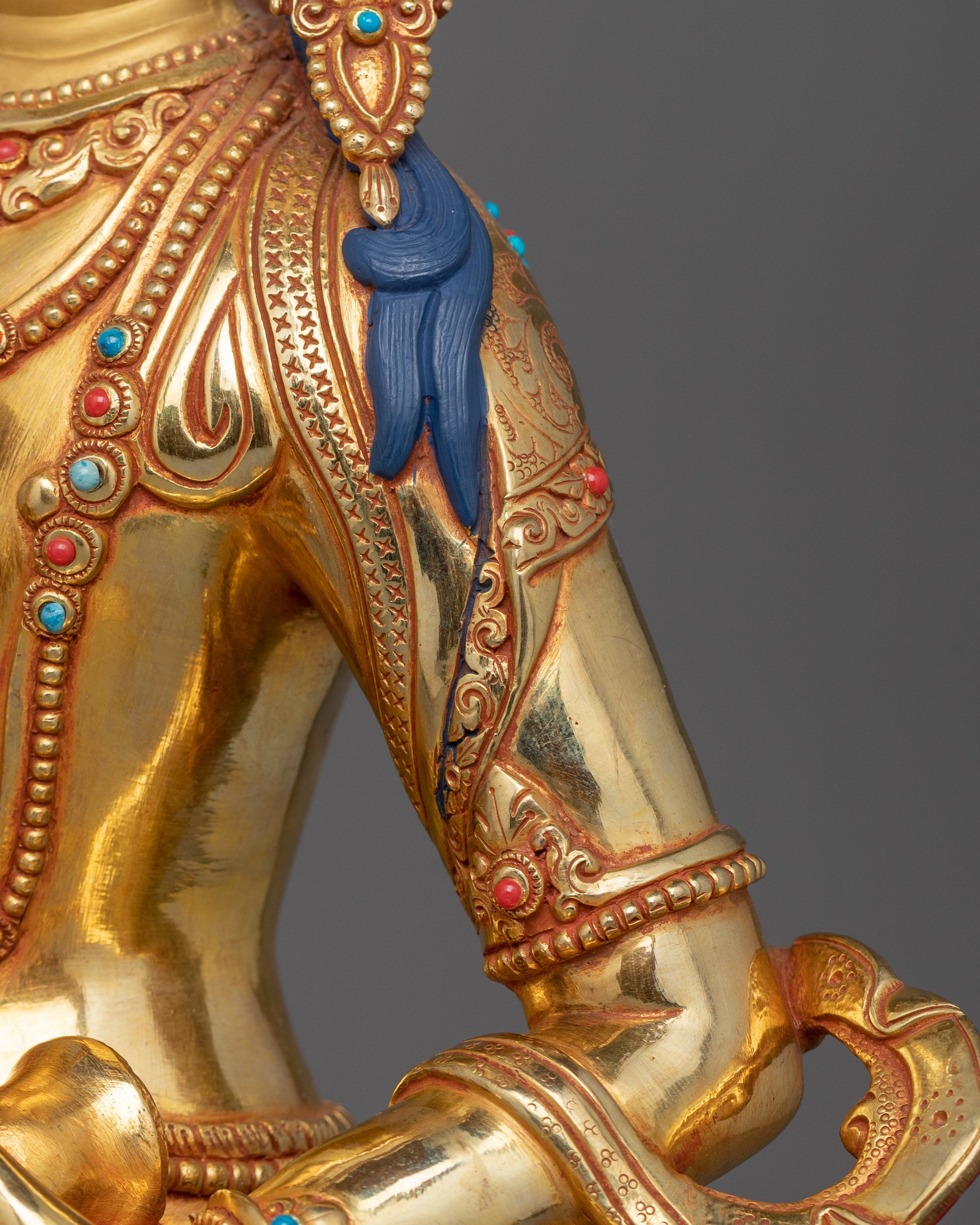 Traditional Sculpture of Vajrasattva | Embodying Wisdom, Purity, and Compassion