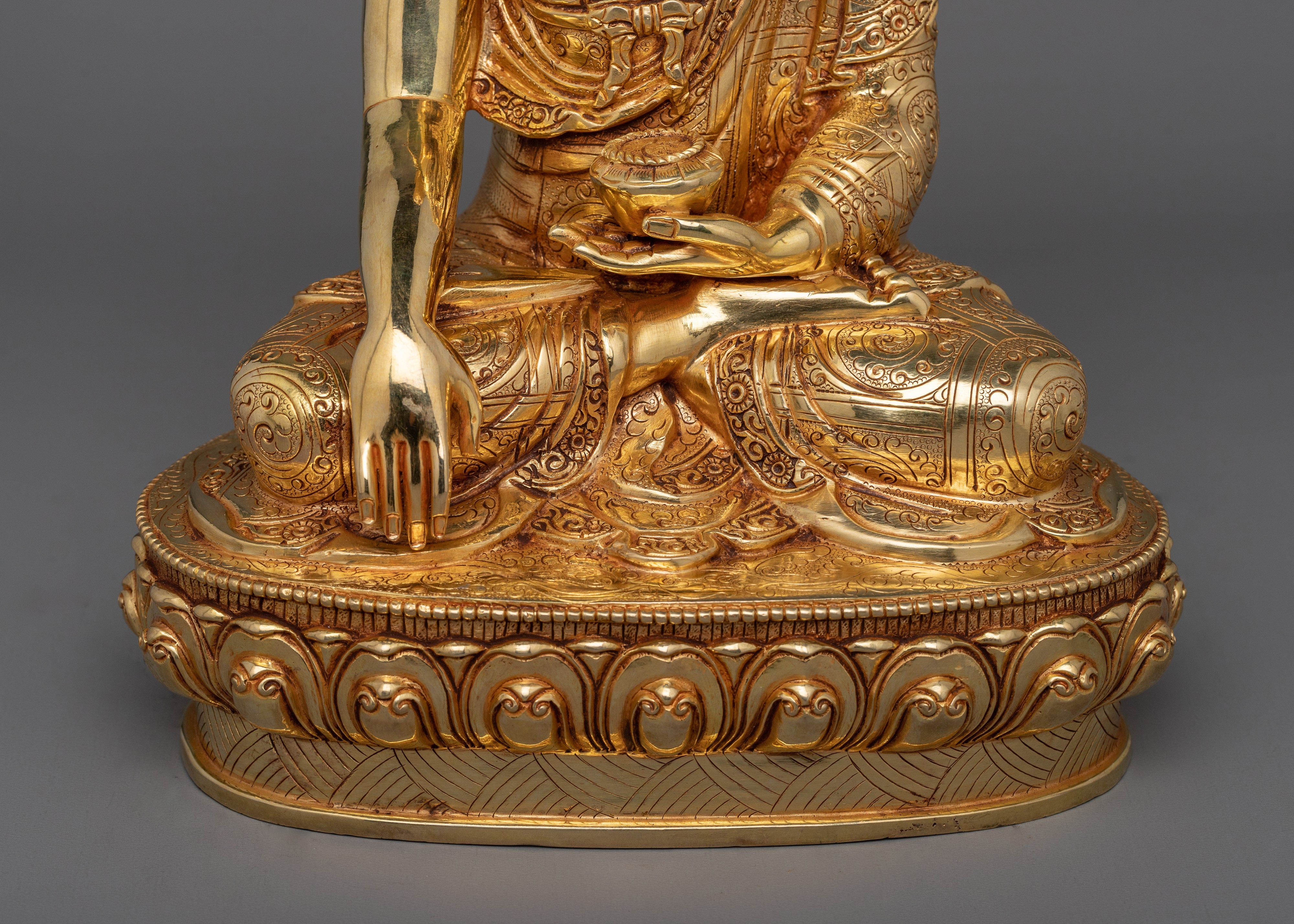 Handcrafted Himalayan Statue of Shakyamuni Buddha | The Founder of Buddhism