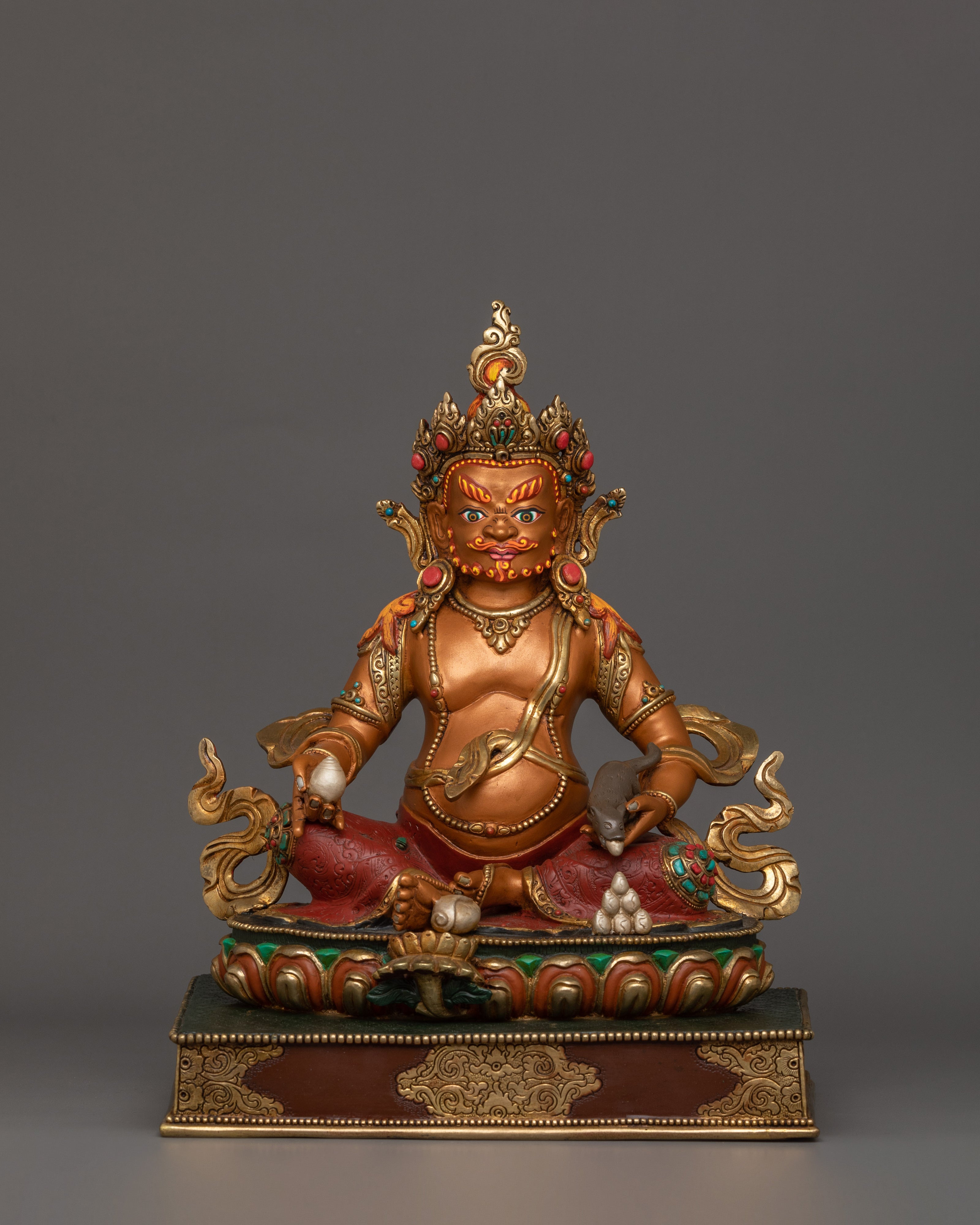 traditional-figurine-of-dzambhala